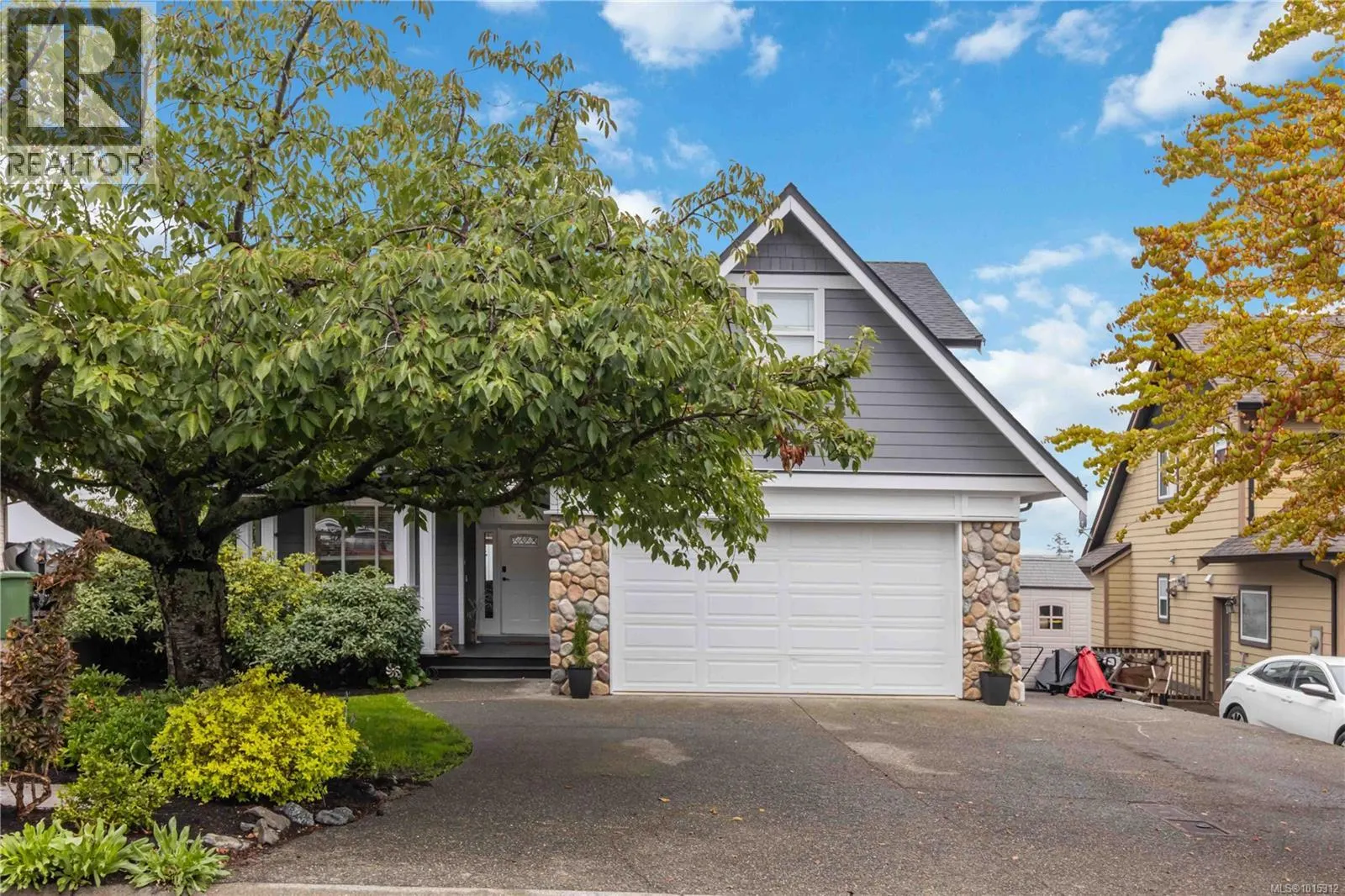 2270 Setchfield Ave