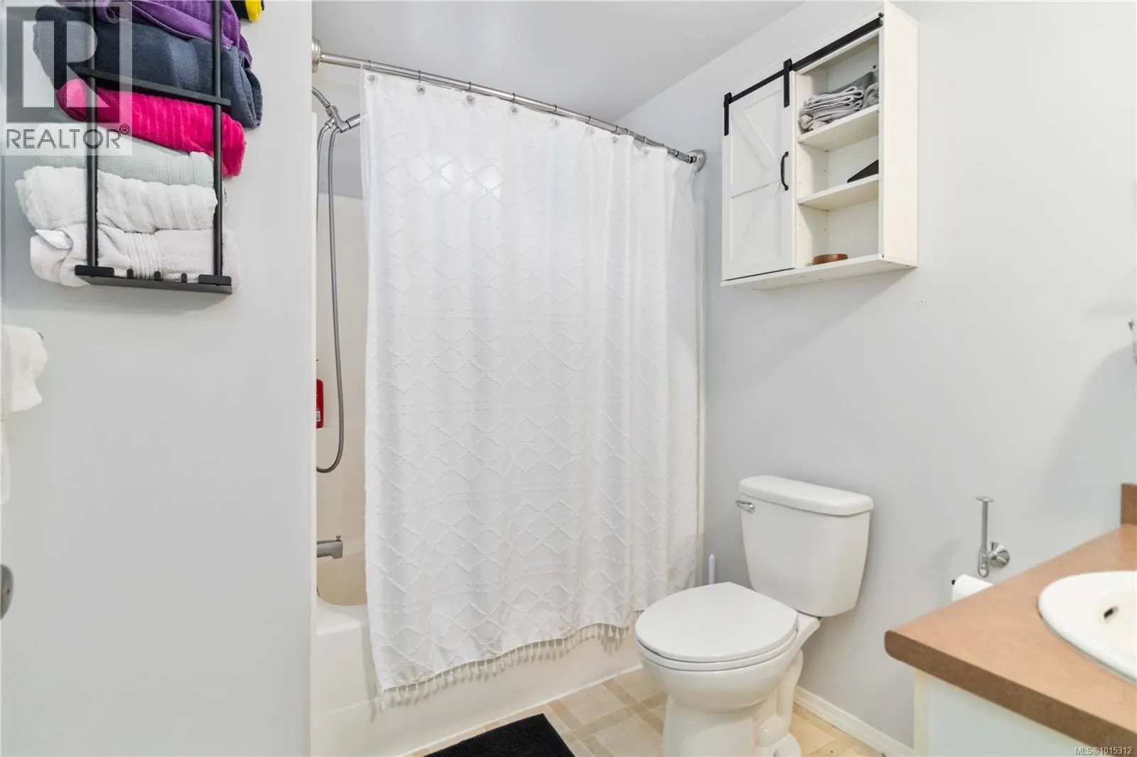 2270 Setchfield Ave