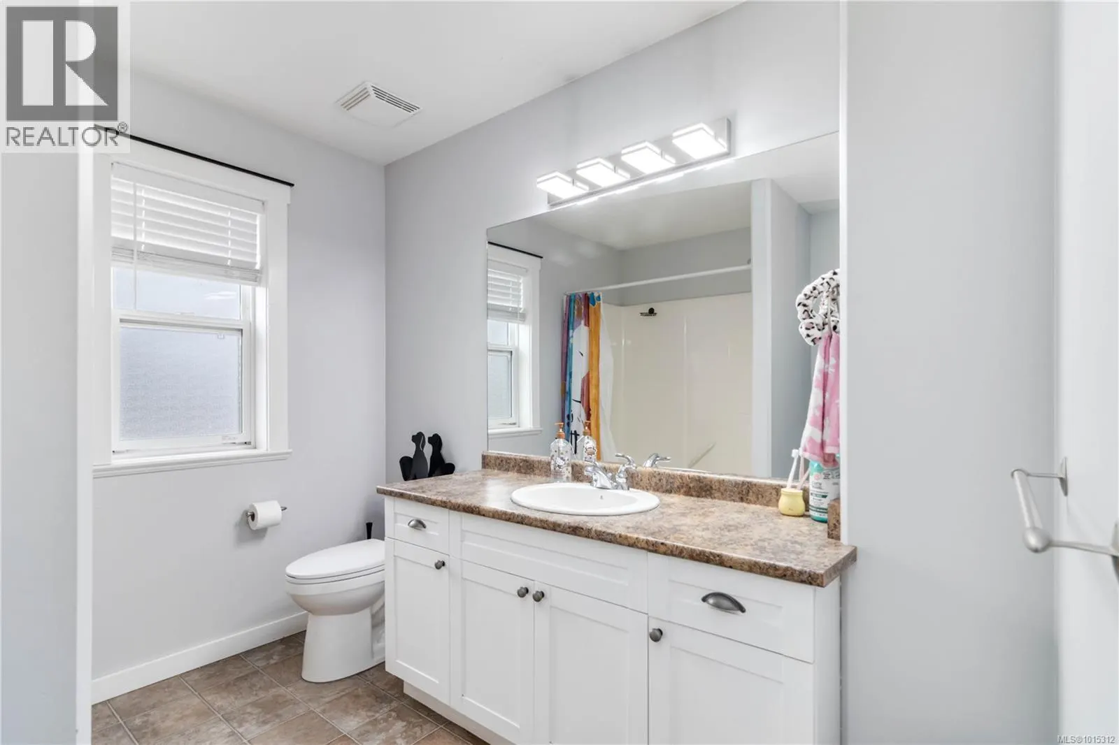 2270 Setchfield Ave