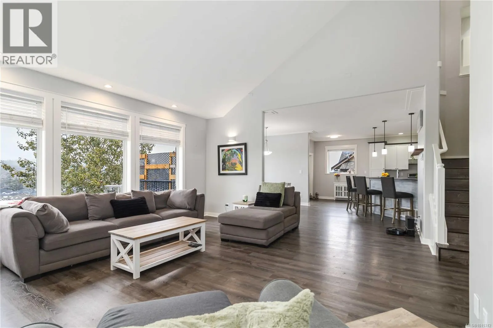 2270 Setchfield Ave