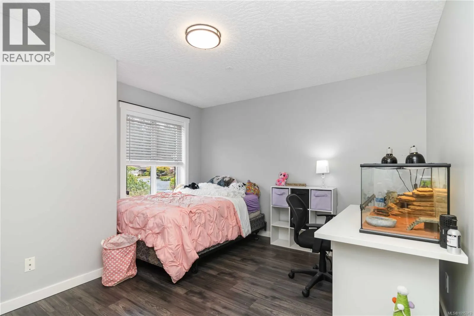 2270 Setchfield Ave