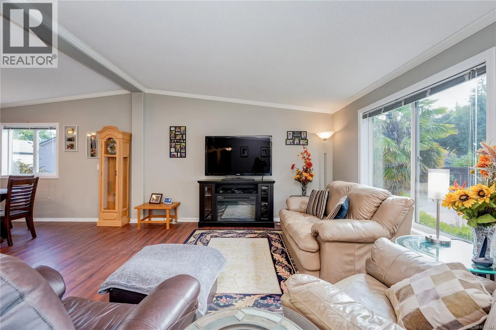 40 7109 West Coast Rd