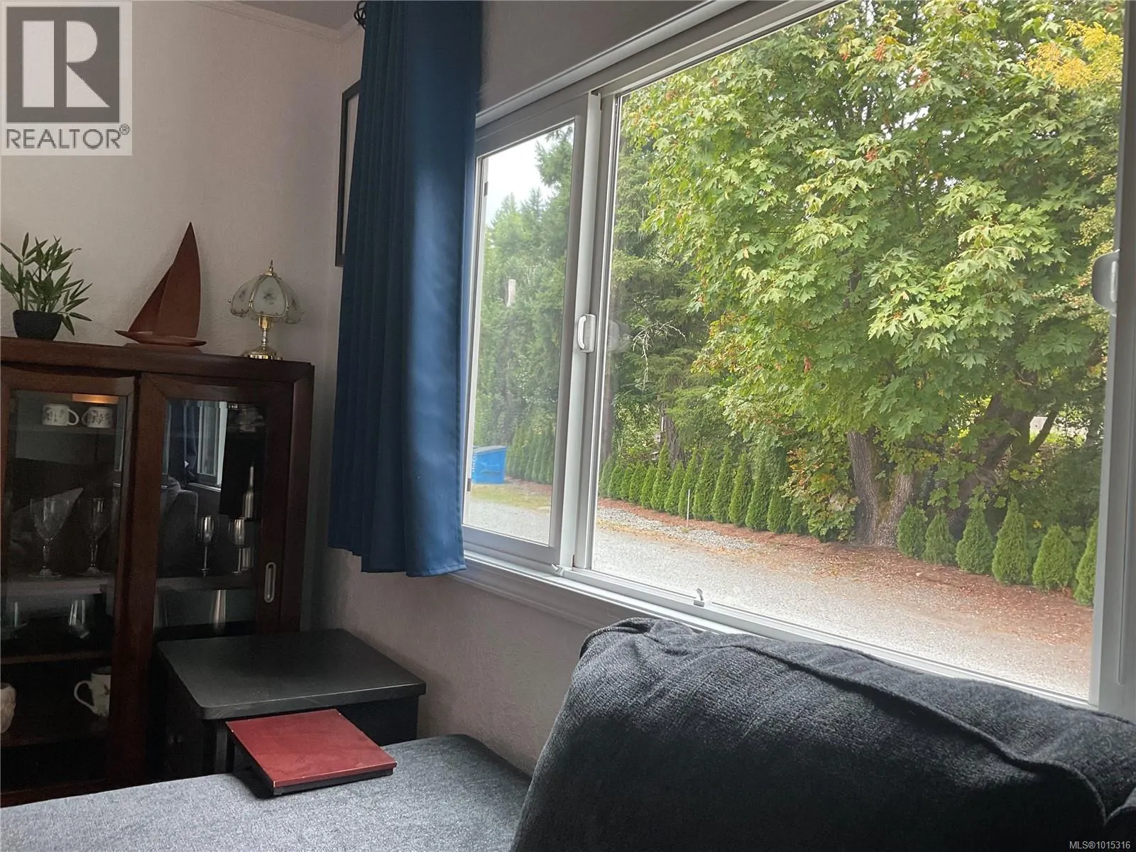 14 1074 Old Victoria Rd