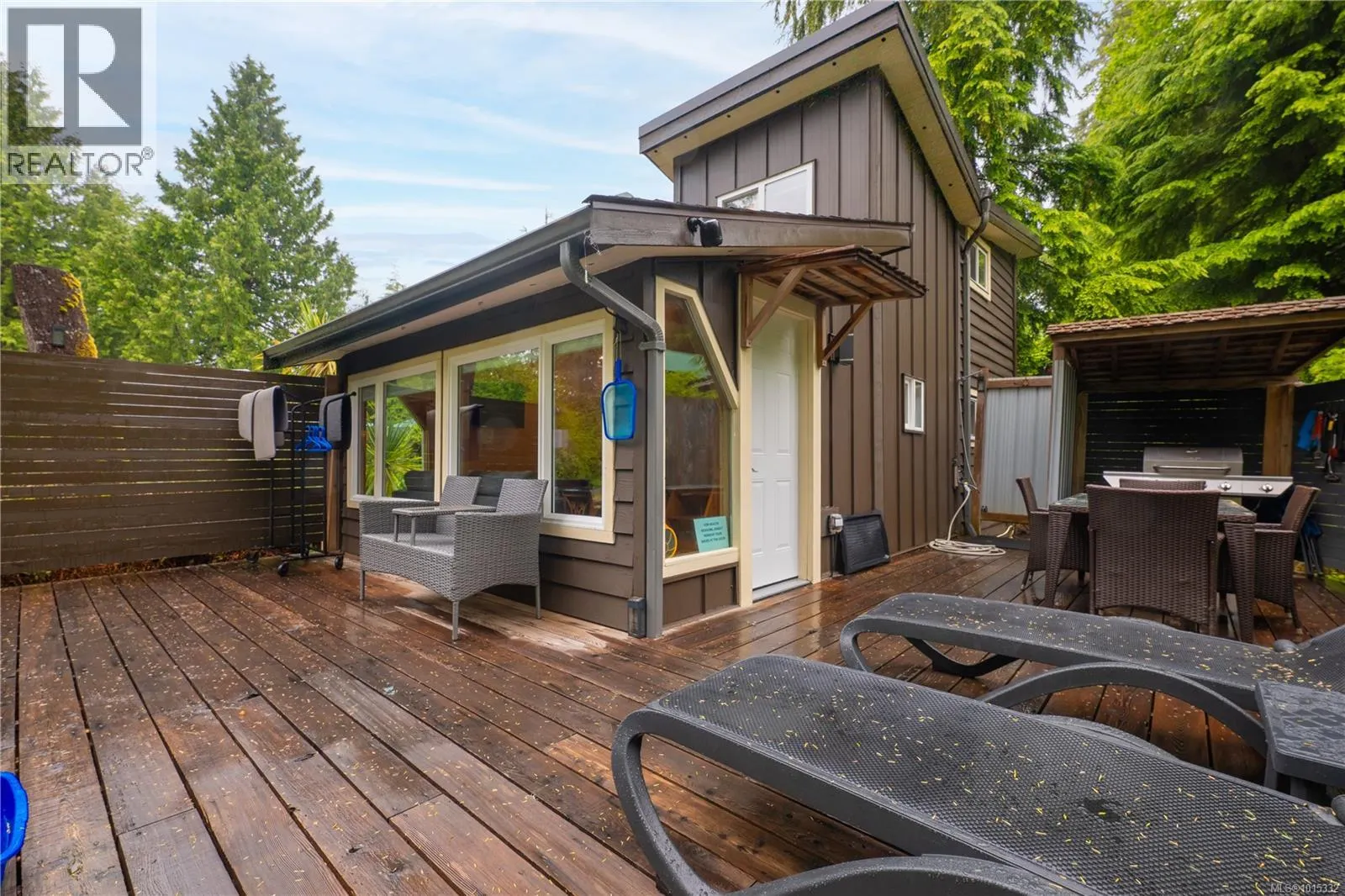 1364 Chesterman Beach Rd
