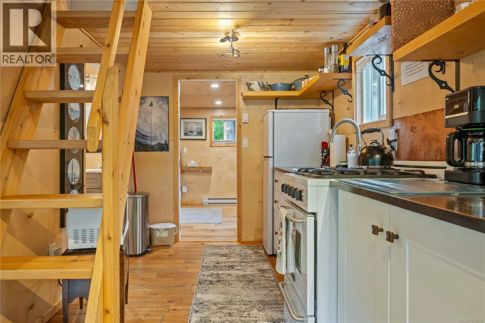 1364 Chesterman Beach Rd