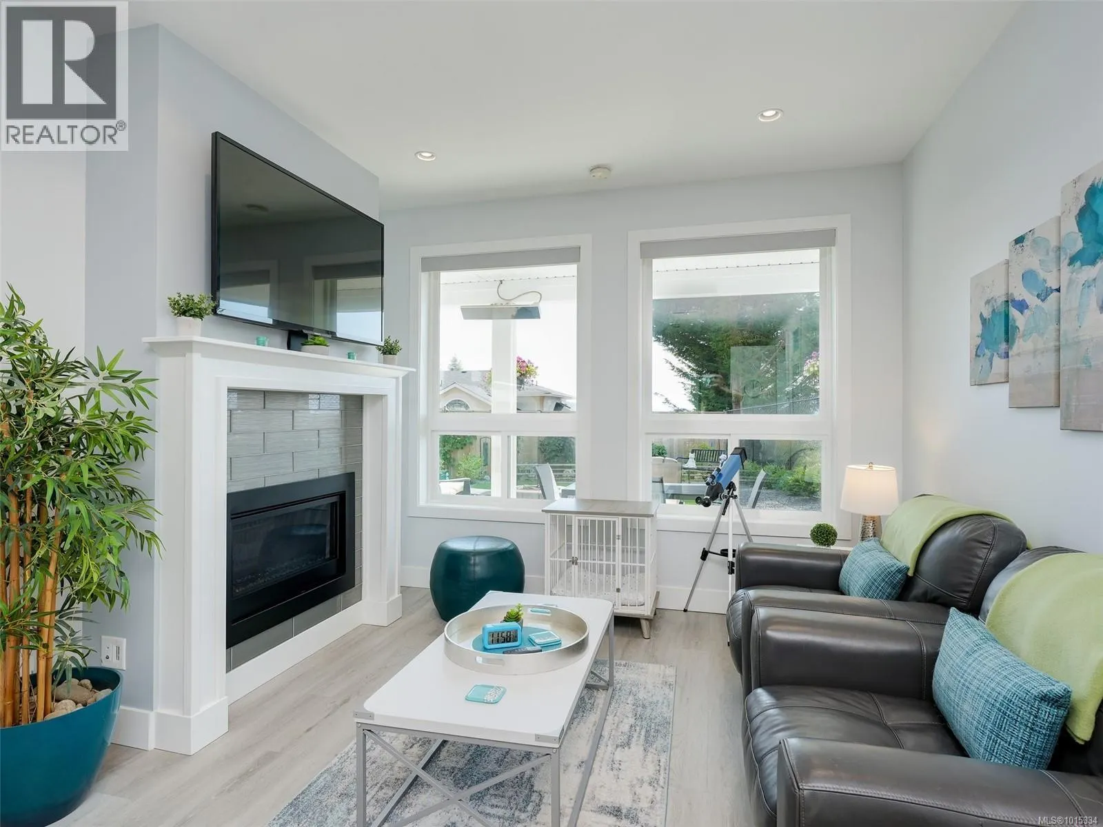 2407 Mountain Heights Dr
