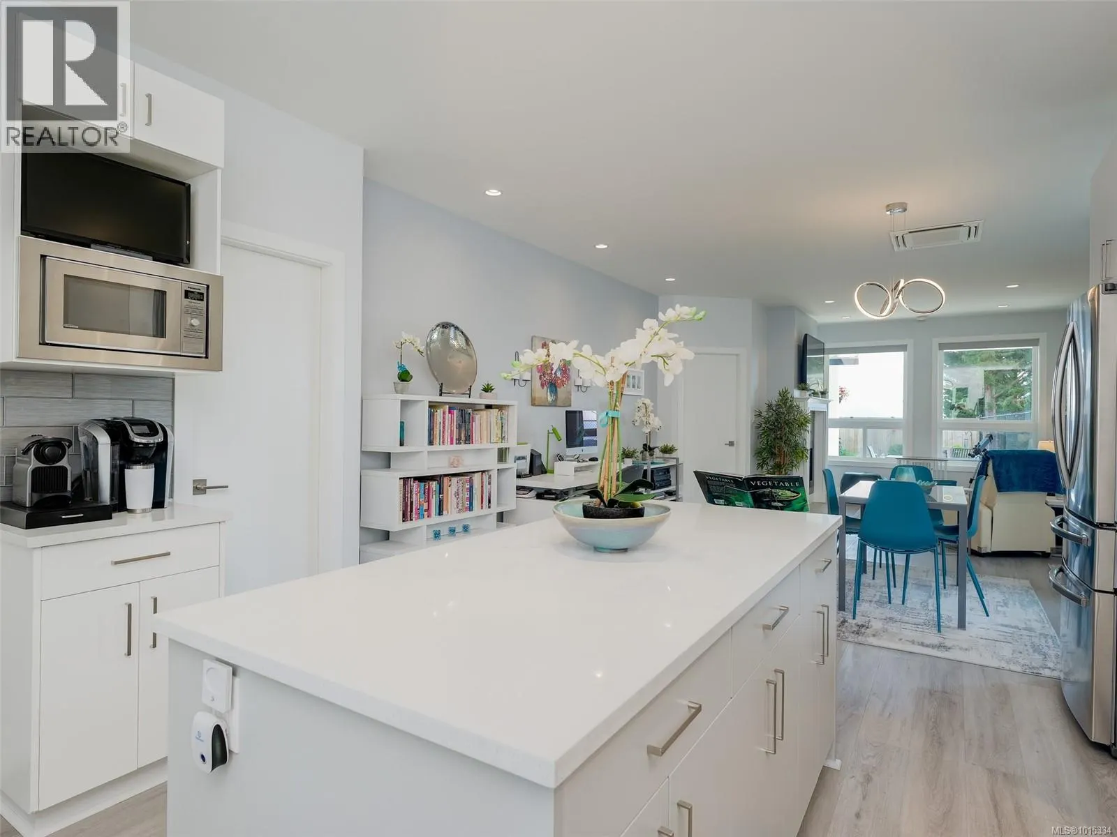 2407 Mountain Heights Dr