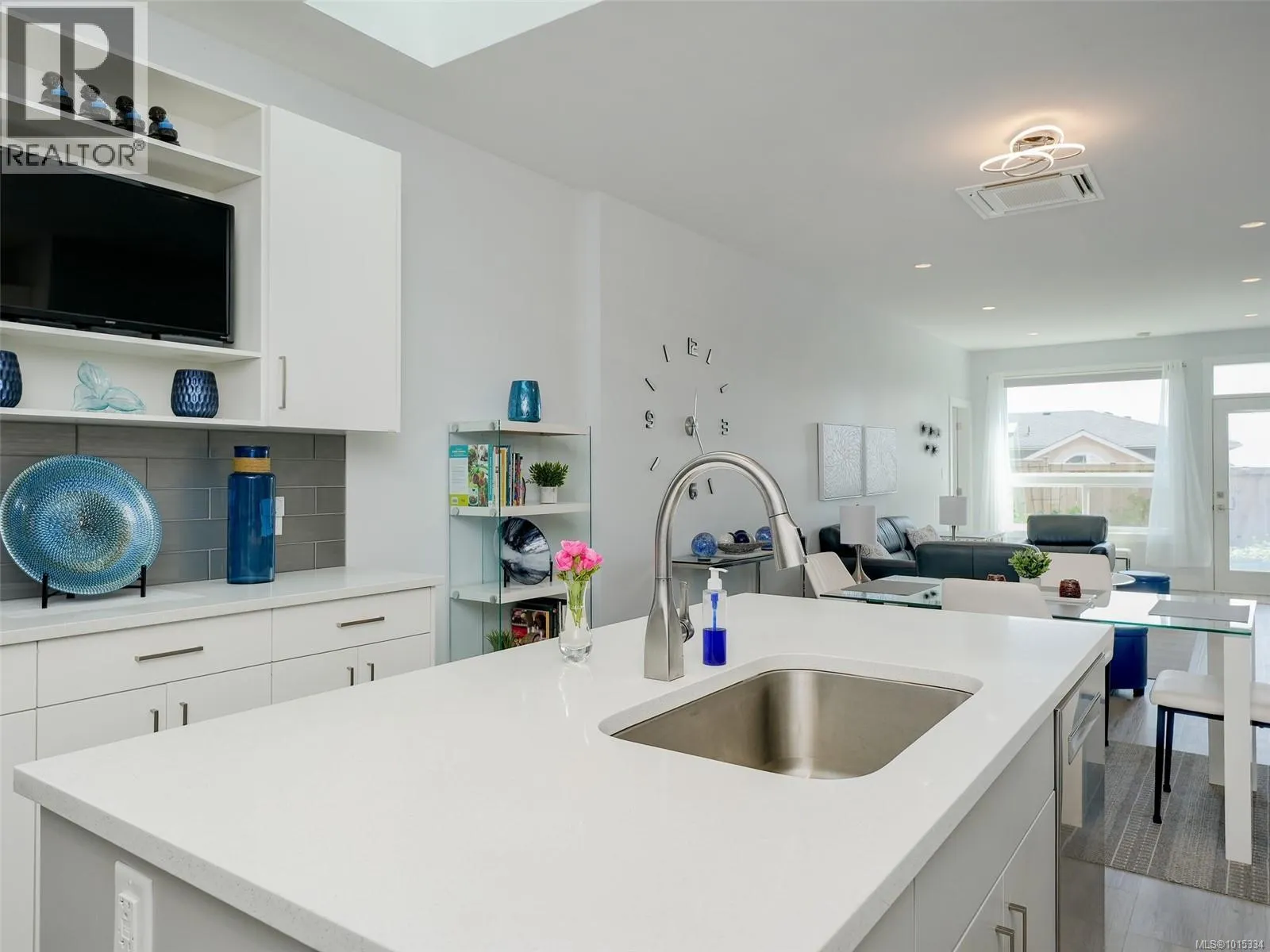 2407 Mountain Heights Dr