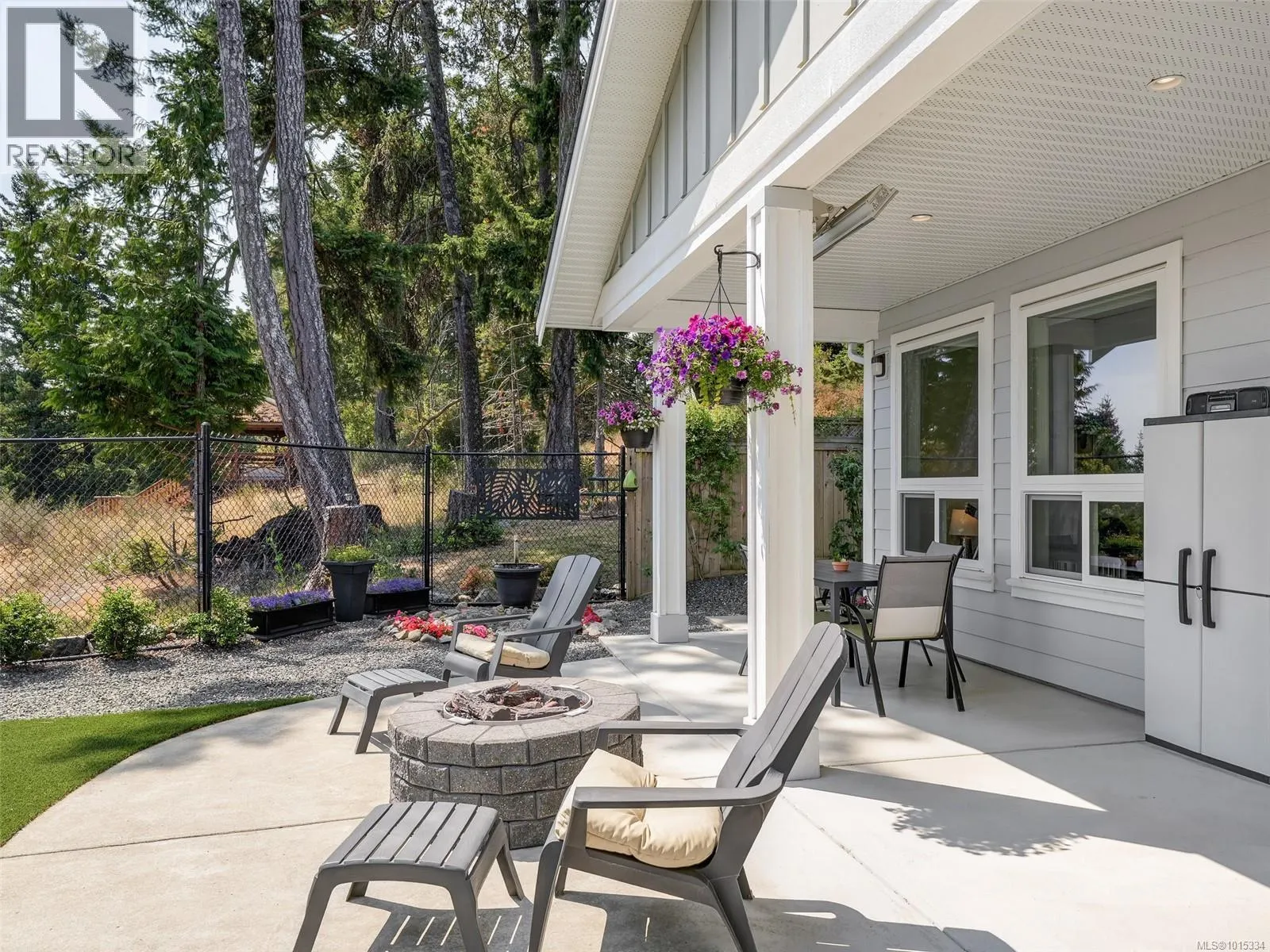 2407 Mountain Heights Dr