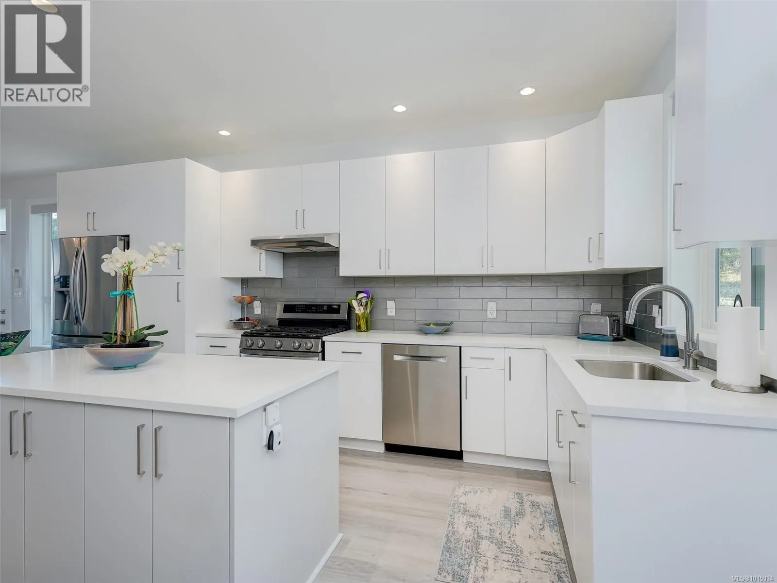 2407 Mountain Heights Dr