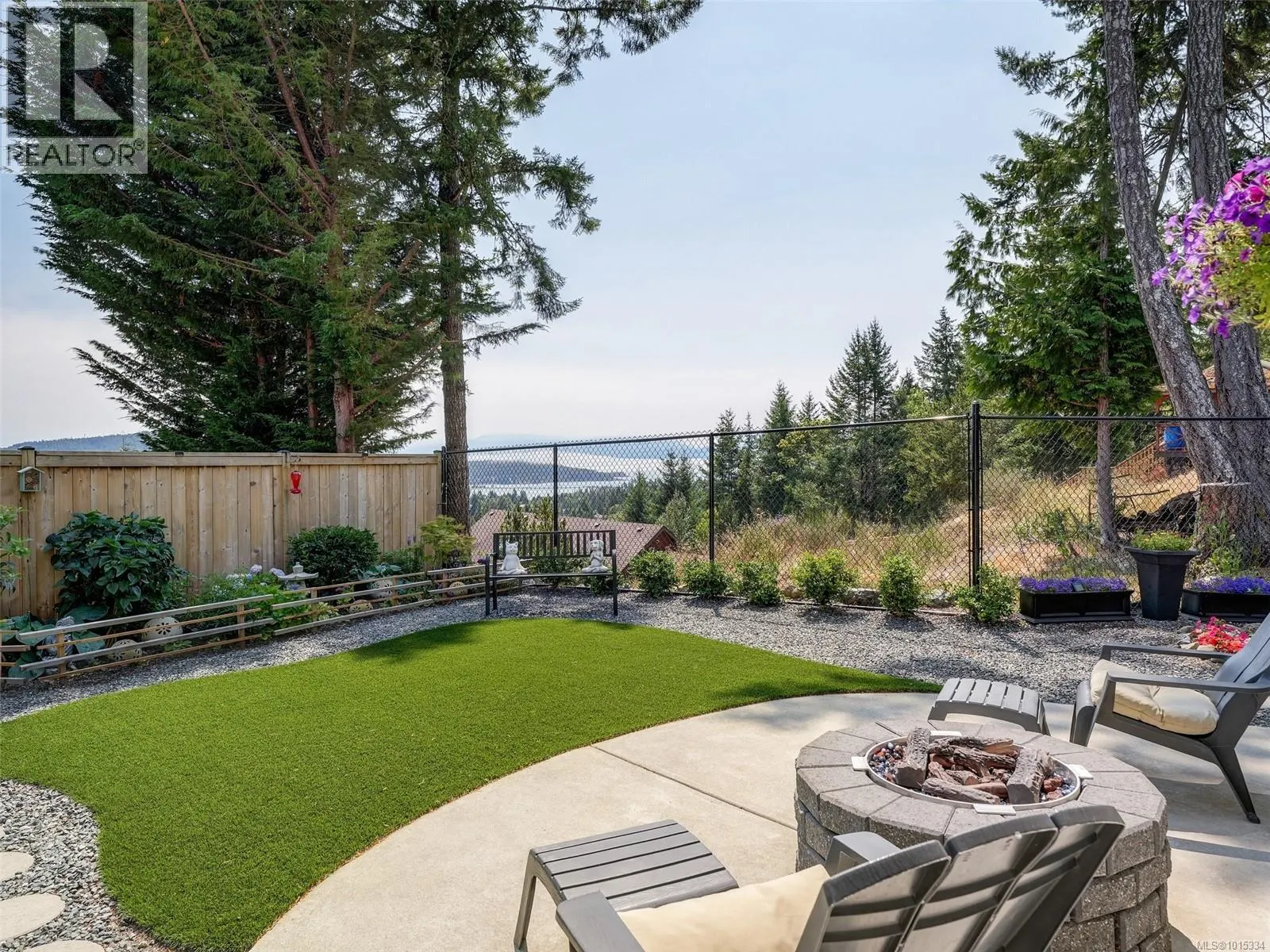 2407 Mountain Heights Dr