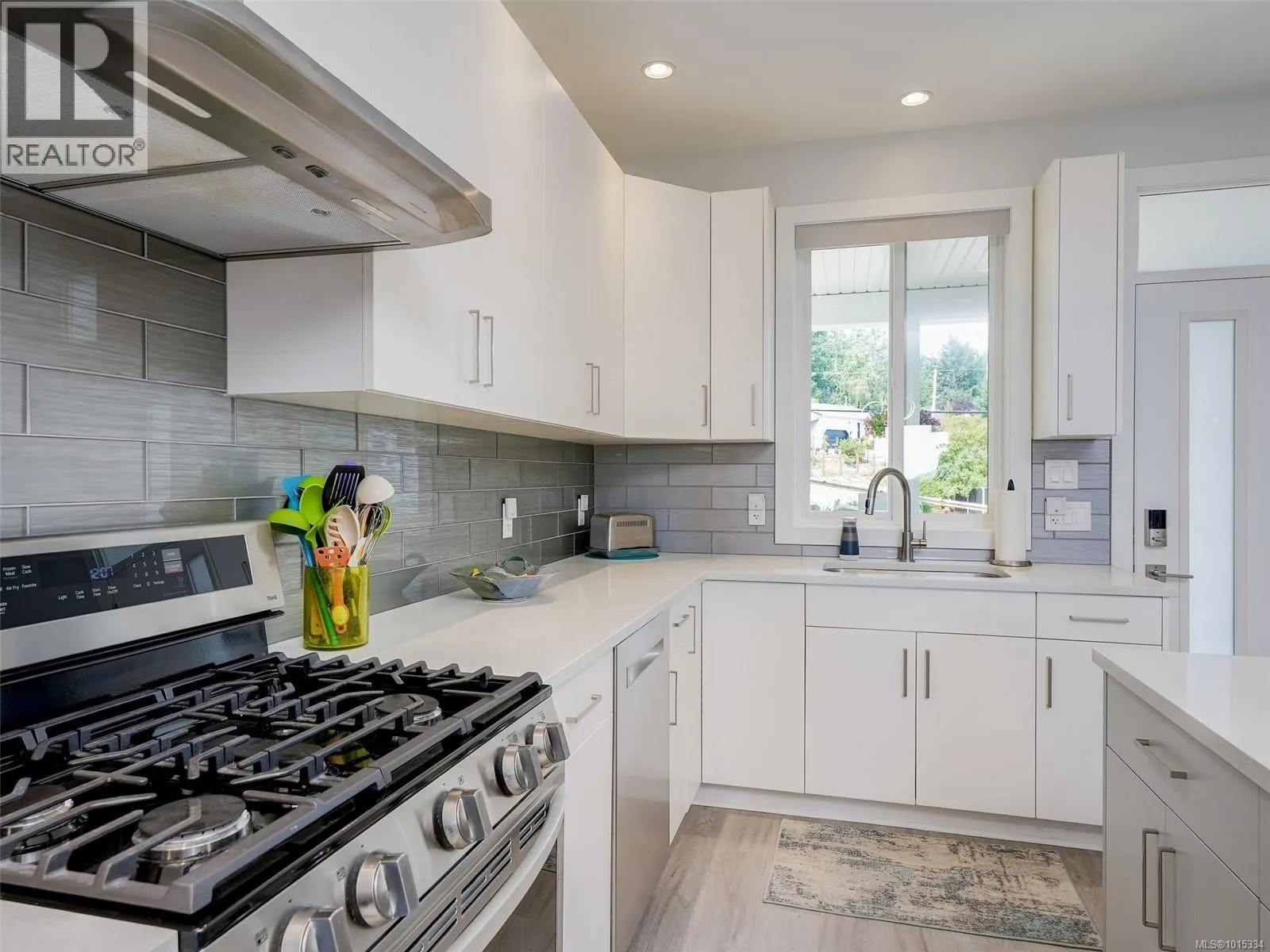 2407 Mountain Heights Dr