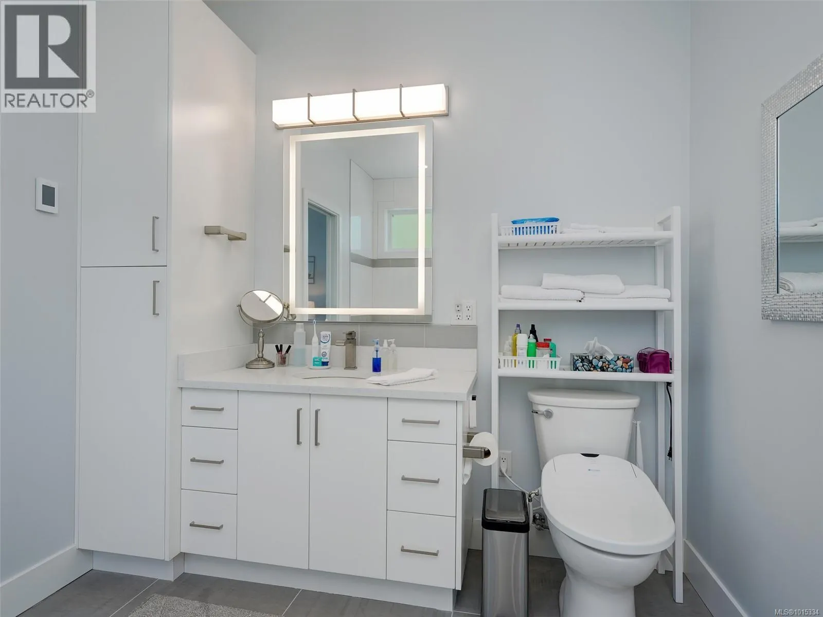 2407 Mountain Heights Dr