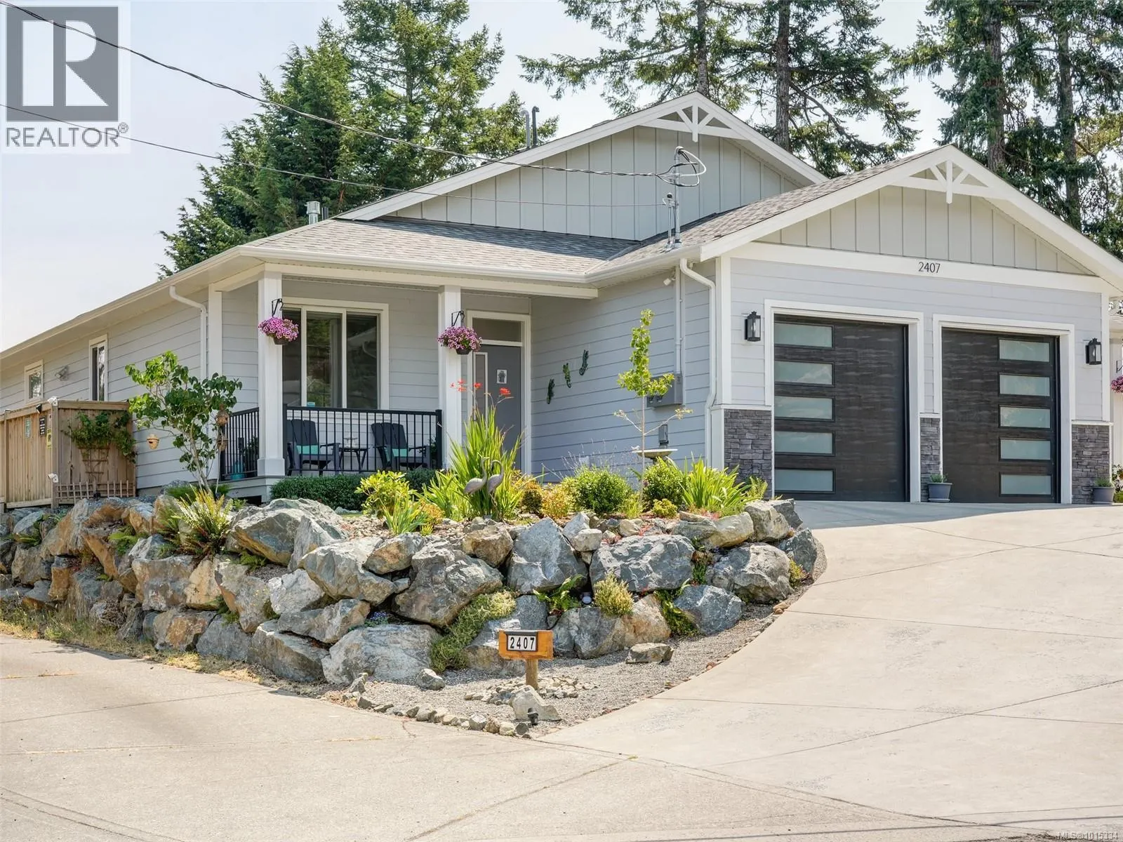 2407 Mountain Heights Dr
