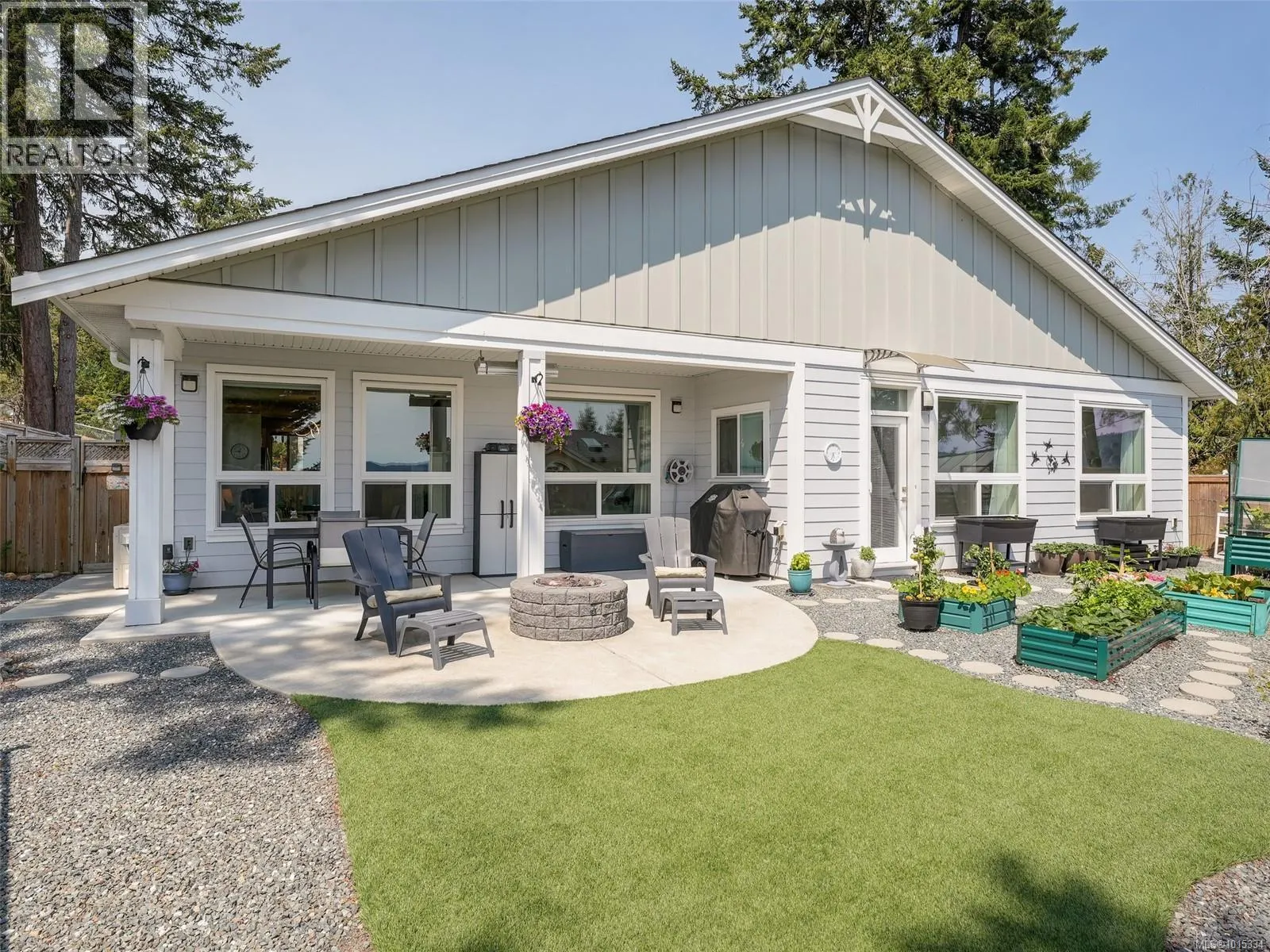 2407 Mountain Heights Dr