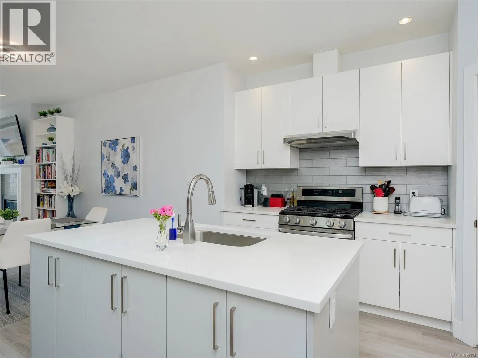 2407 Mountain Heights Dr