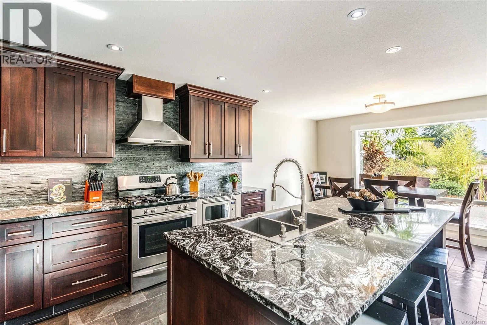 2466 Summerset Rd