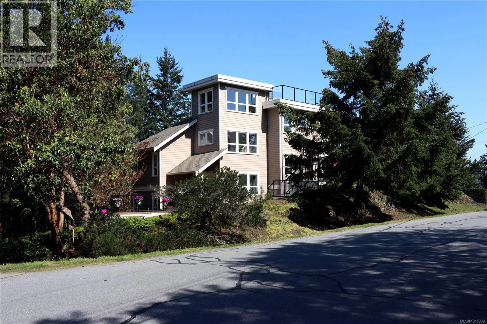 967 Osprey Dr