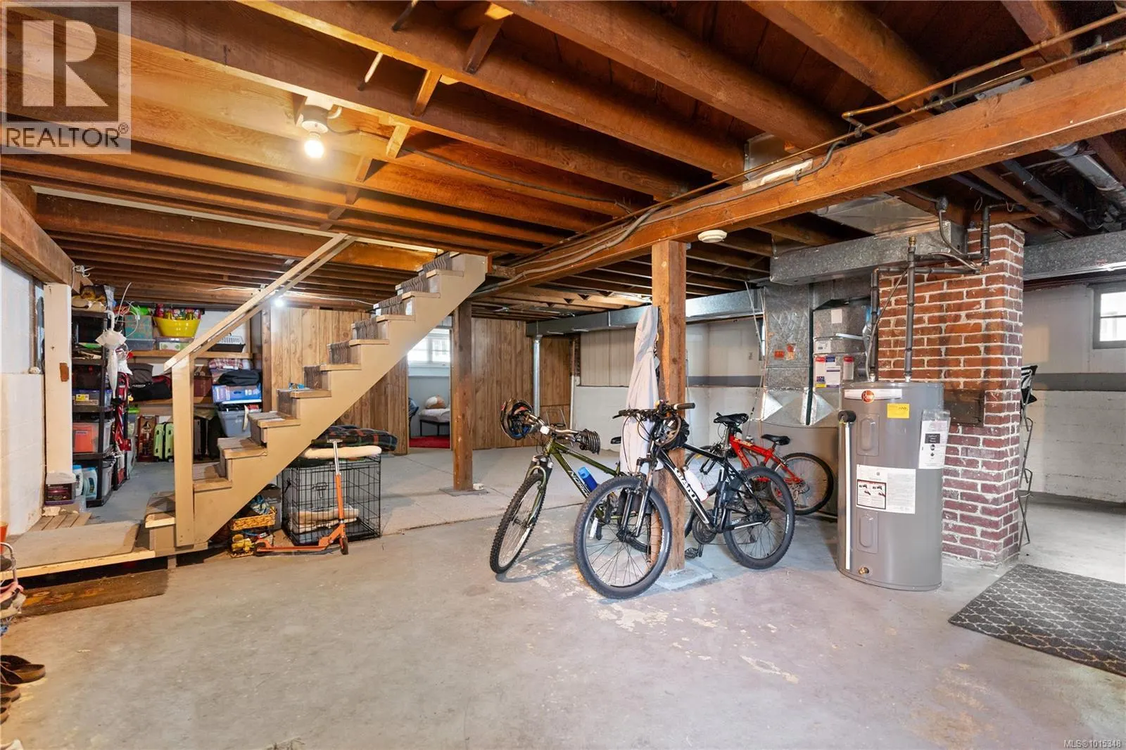 1111 Collinson St