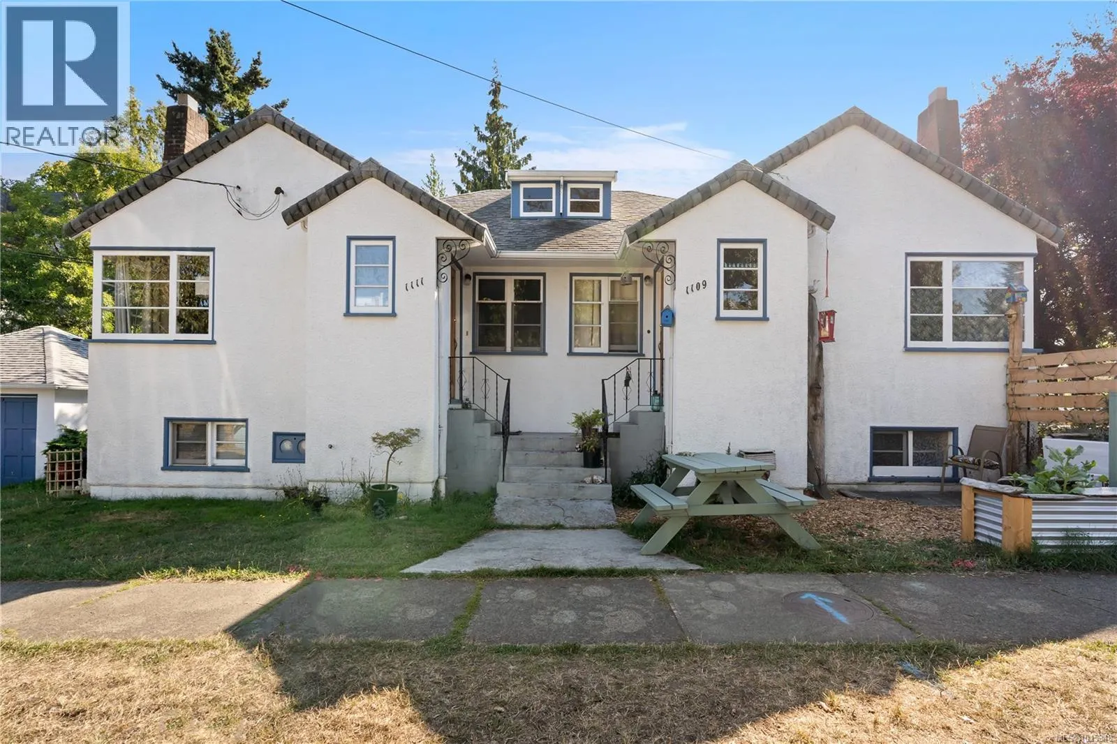 1111 Collinson St