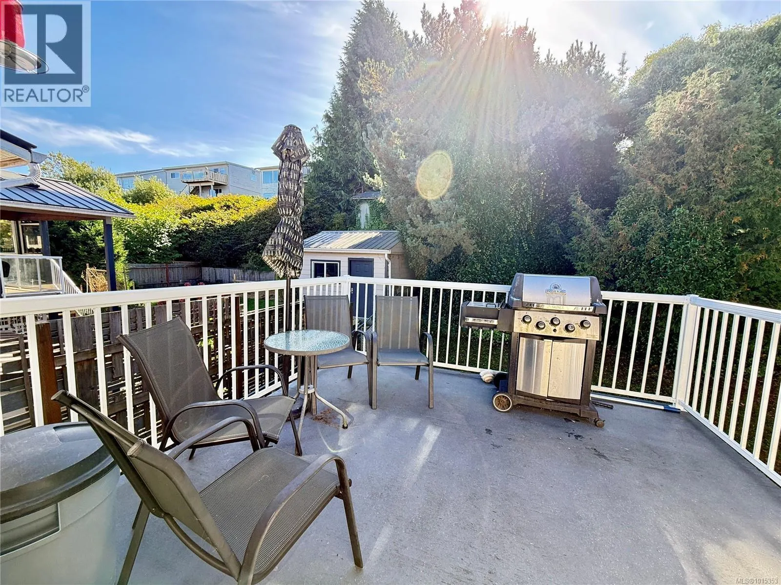 2101 Pioneer Hill