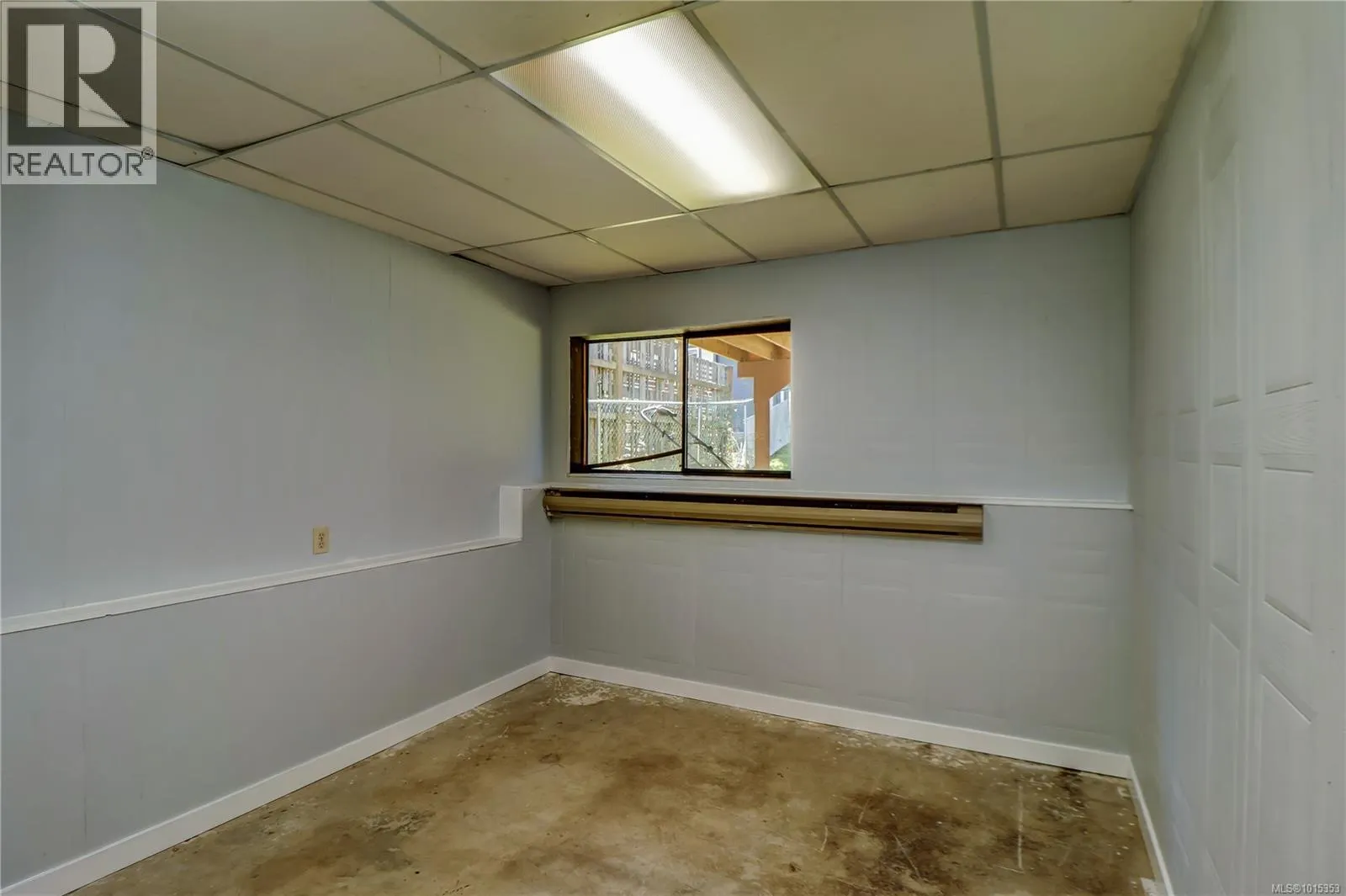 2101 Pioneer Hill