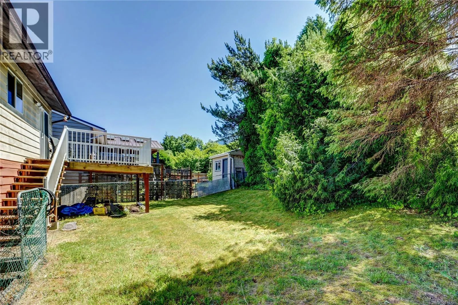 2101 Pioneer Hill