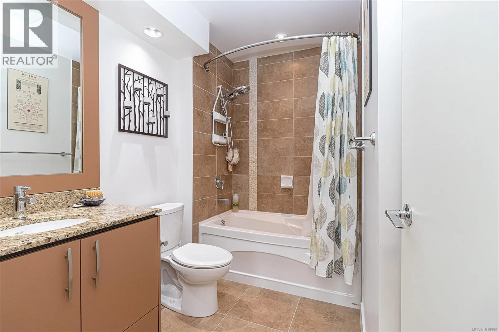 210/212 1395 Bear Mountain Pkwy