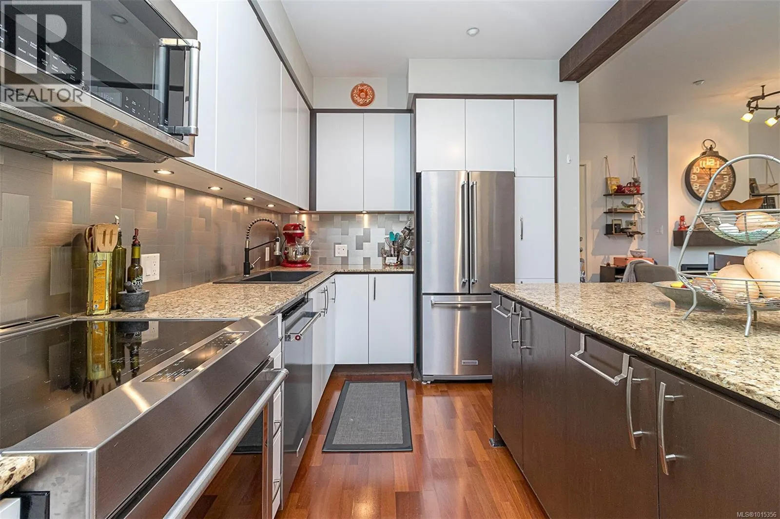 210/212 1395 Bear Mountain Pkwy