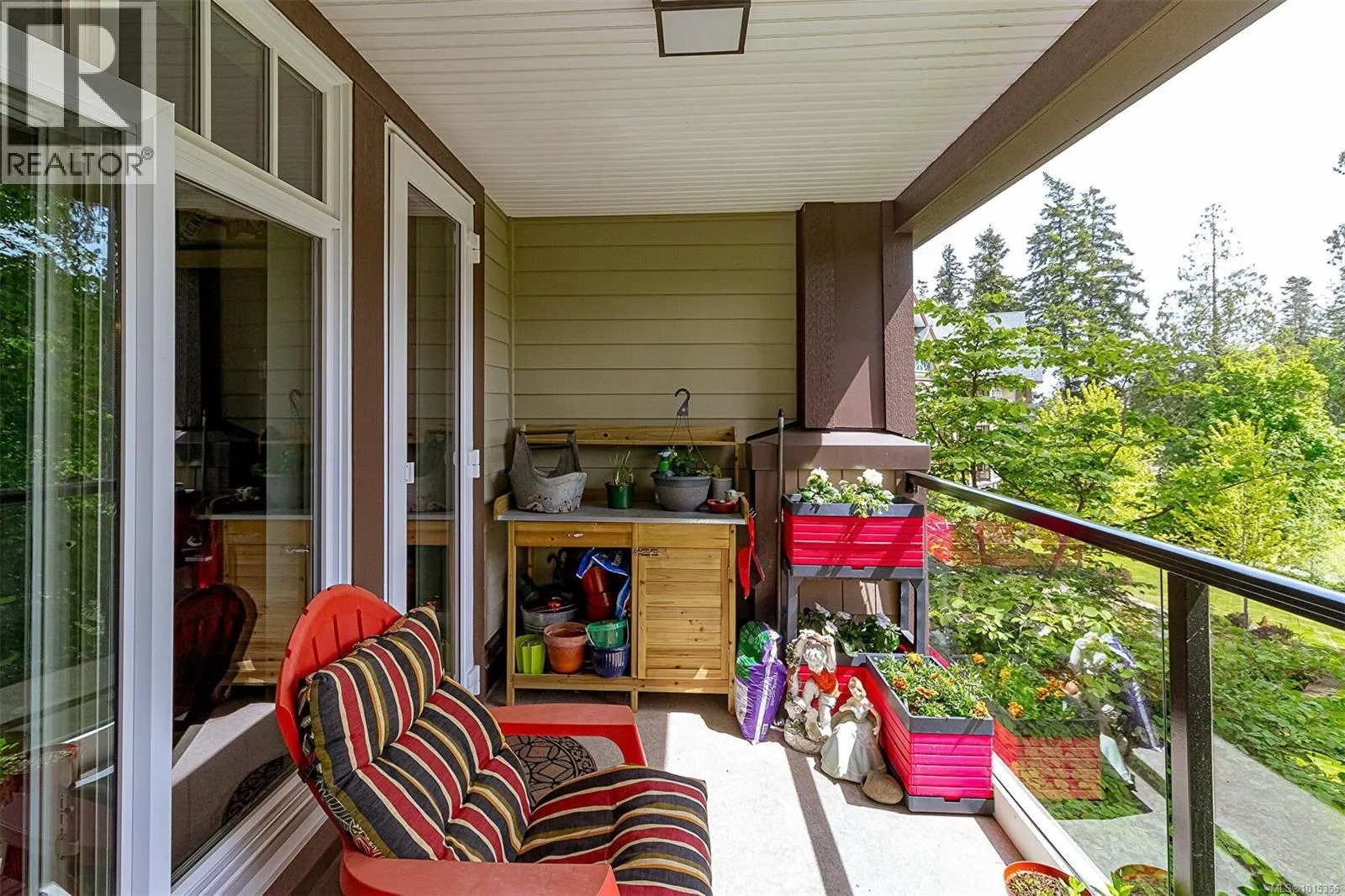 210/212 1395 Bear Mountain Pkwy