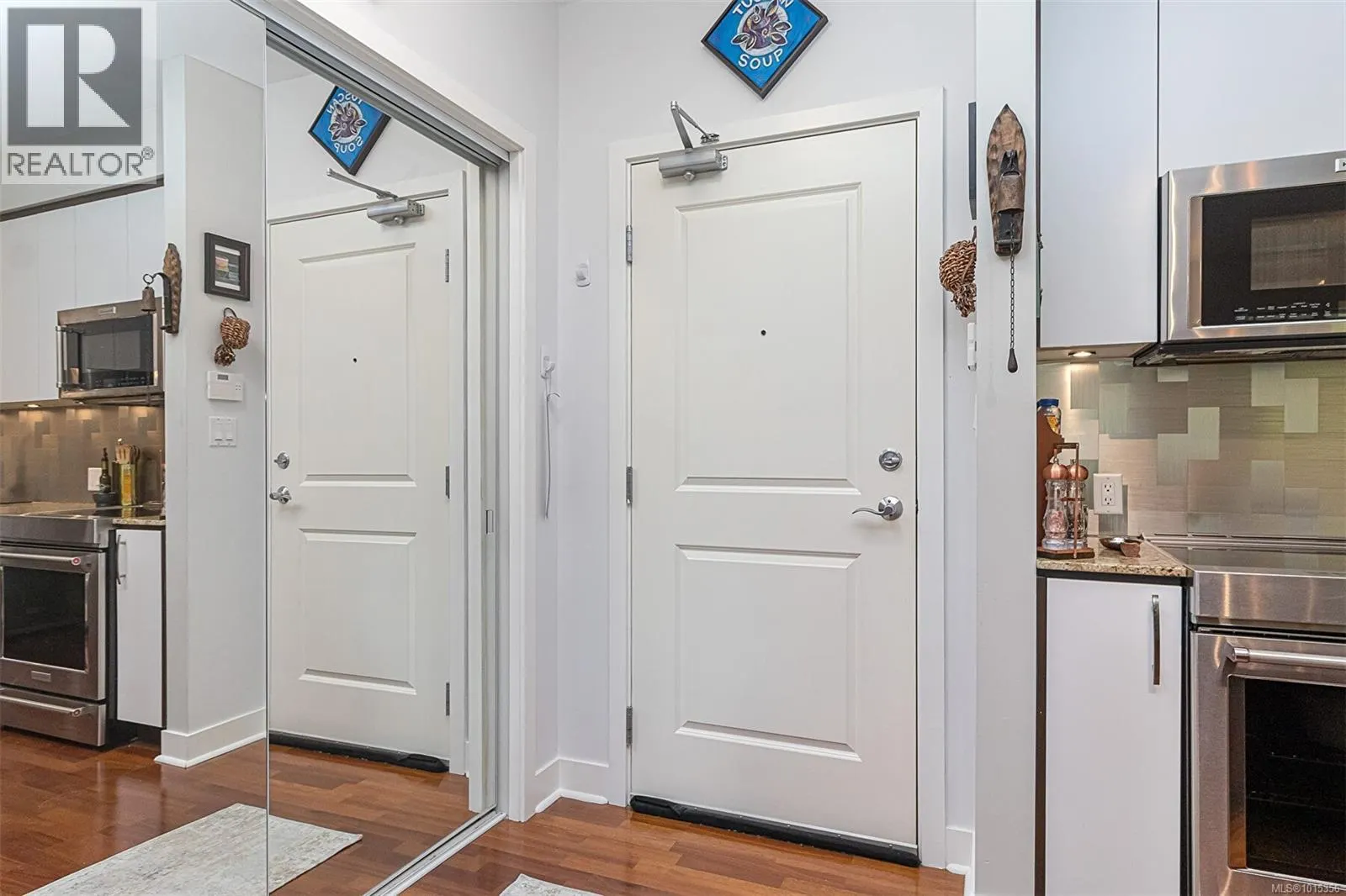 210/212 1395 Bear Mountain Pkwy