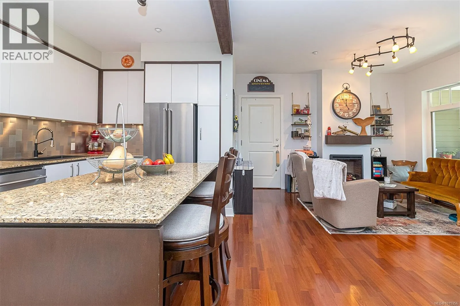 210/212 1395 Bear Mountain Pkwy