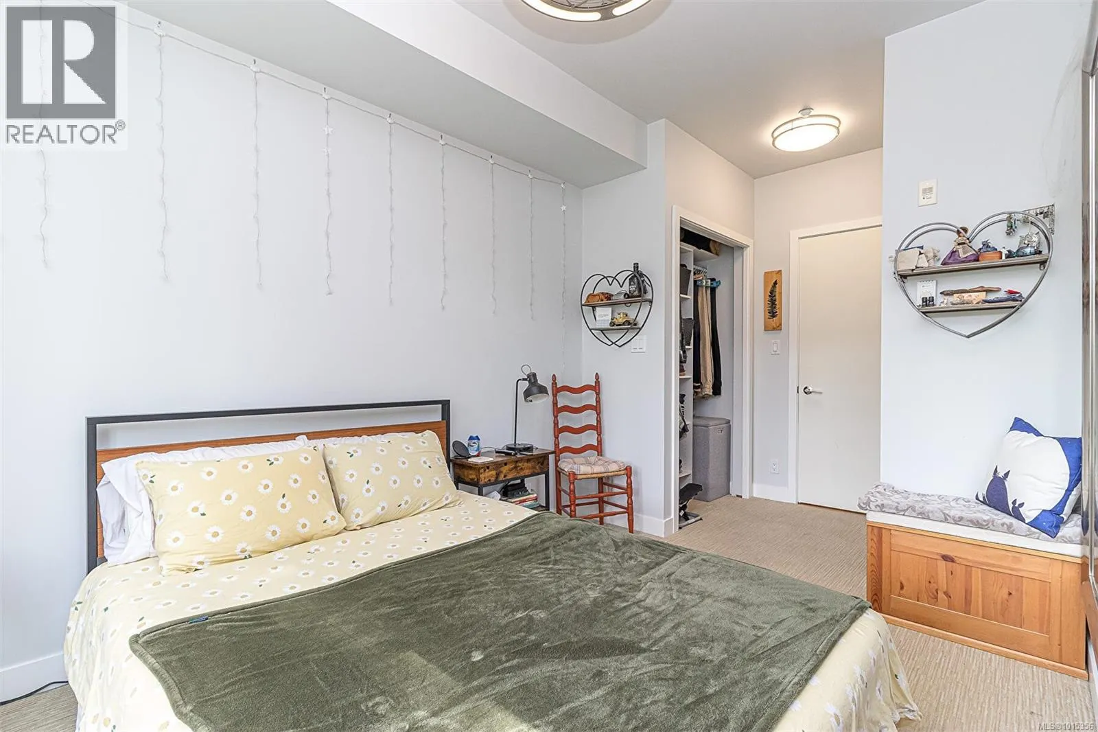 210/212 1395 Bear Mountain Pkwy