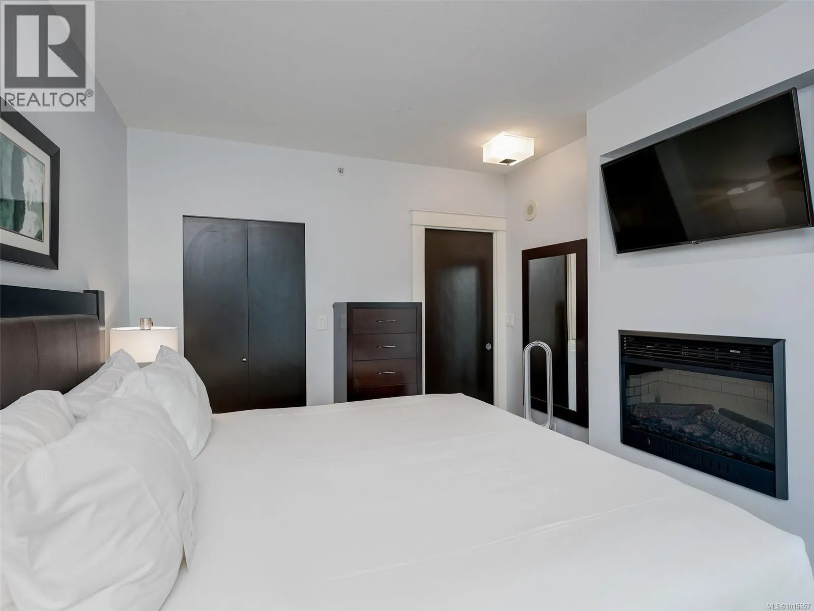 A604 810 Humboldt St