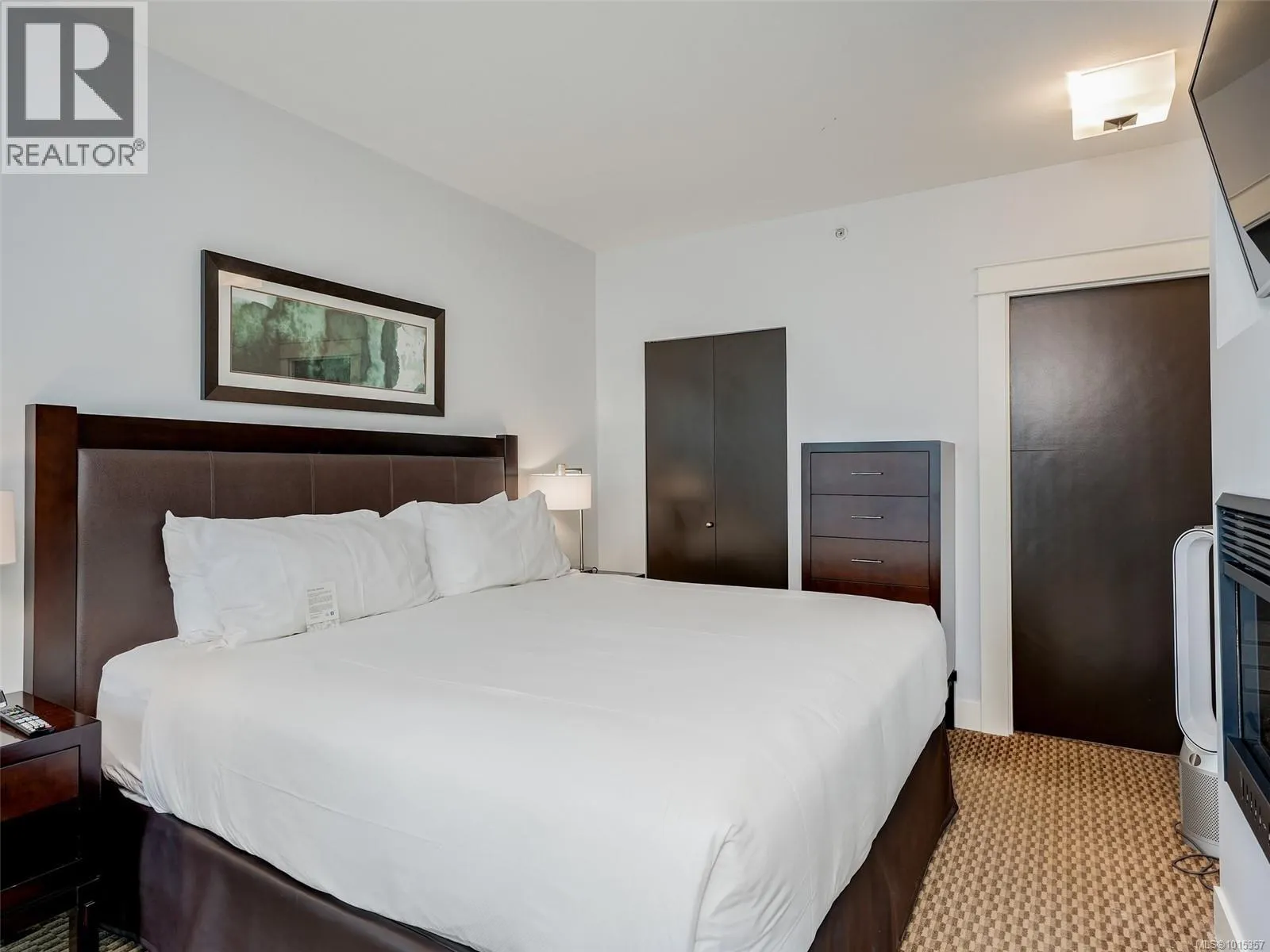 A604 810 Humboldt St