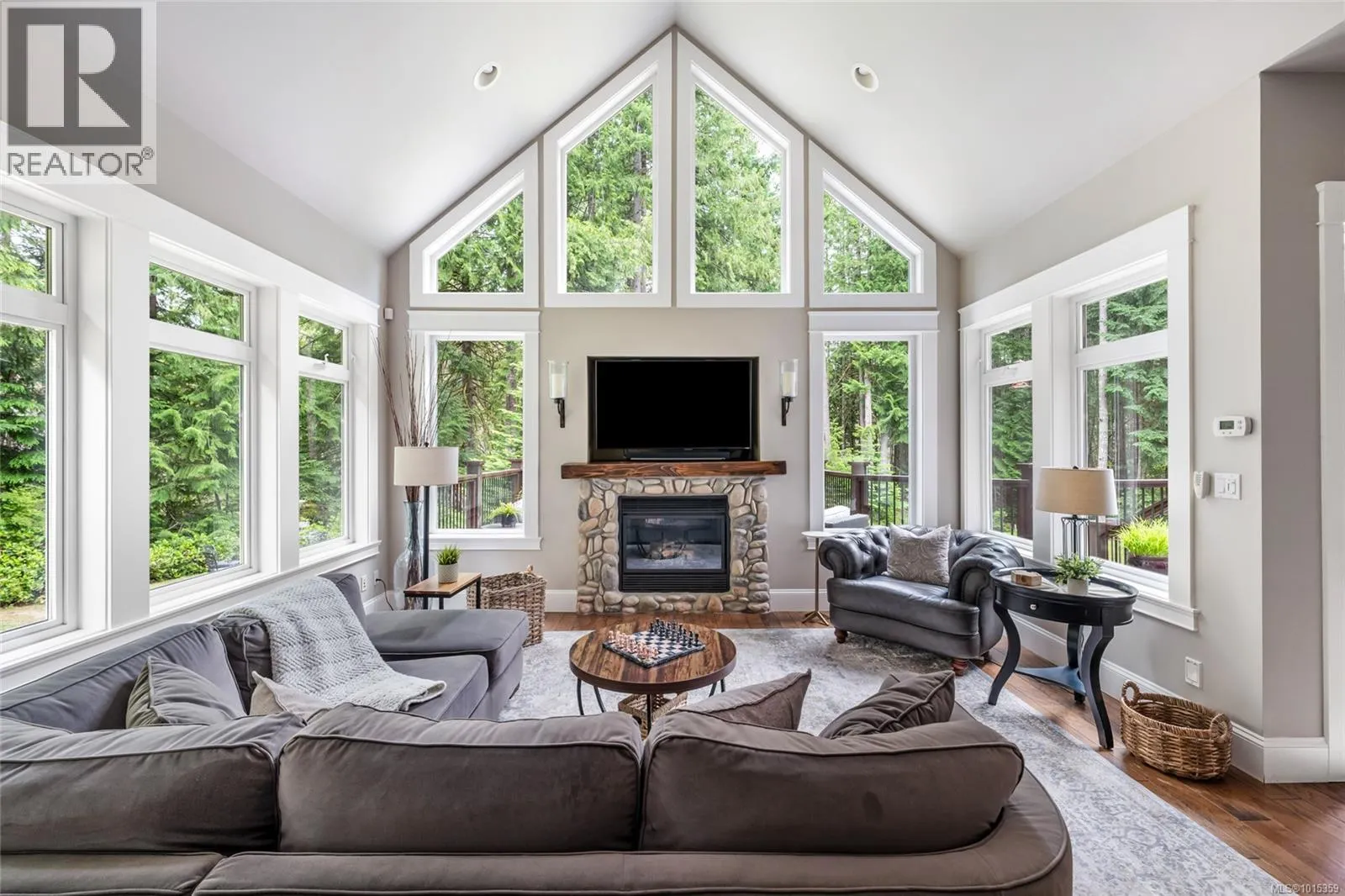 1453 White Pine Terr