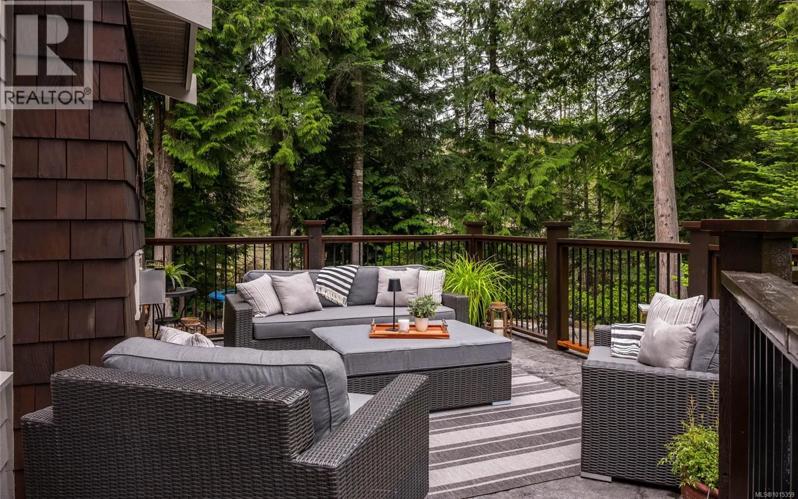 1453 White Pine Terr
