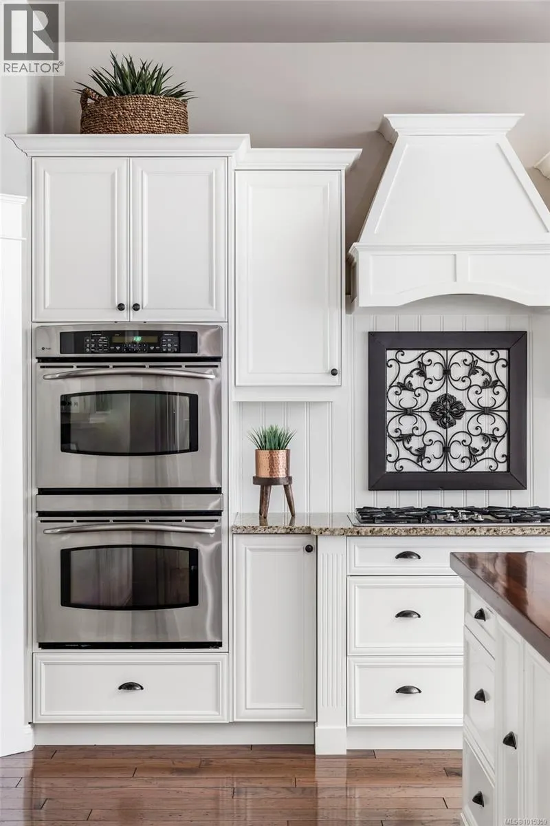 1453 White Pine Terr