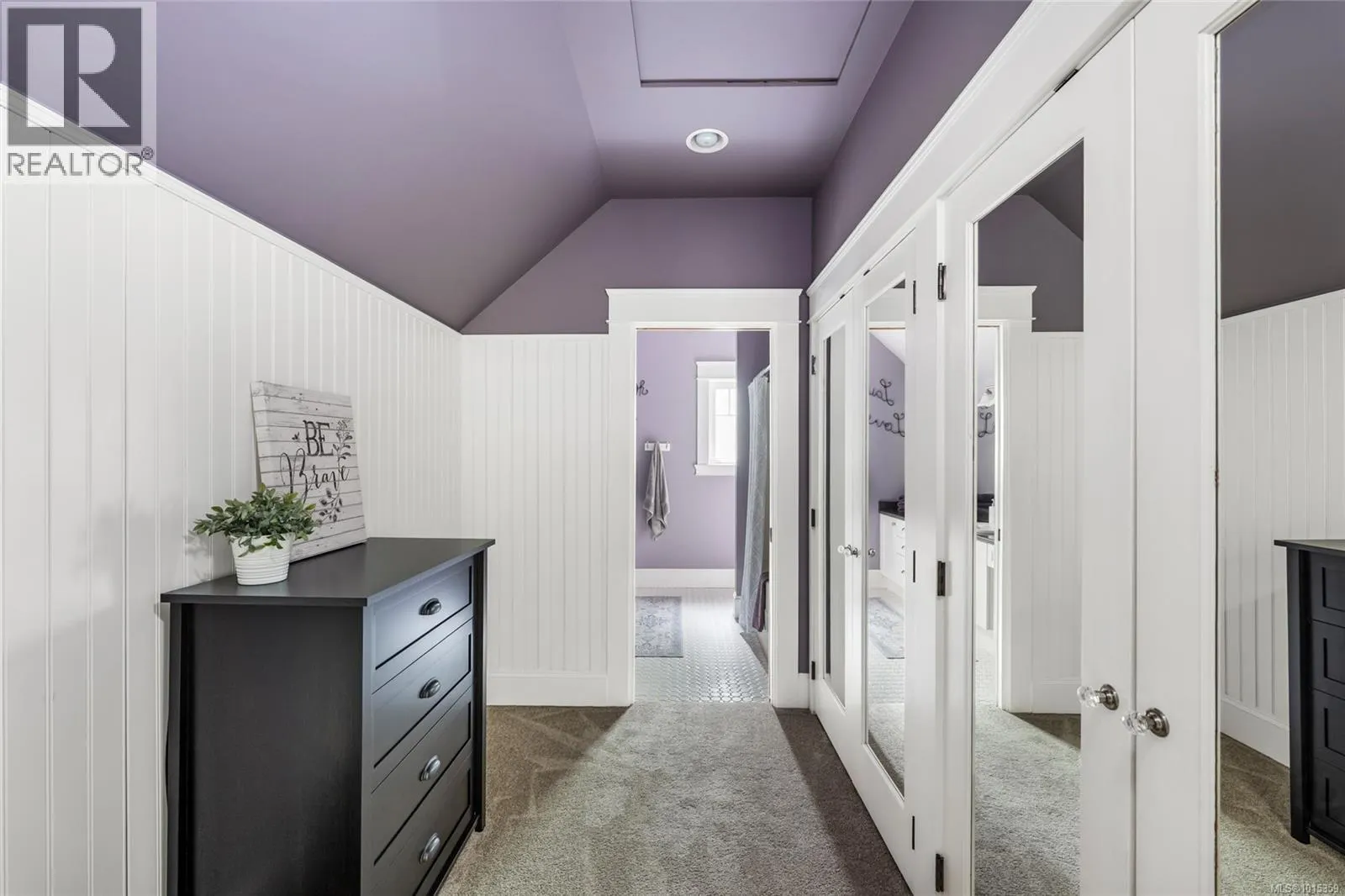 1453 White Pine Terr