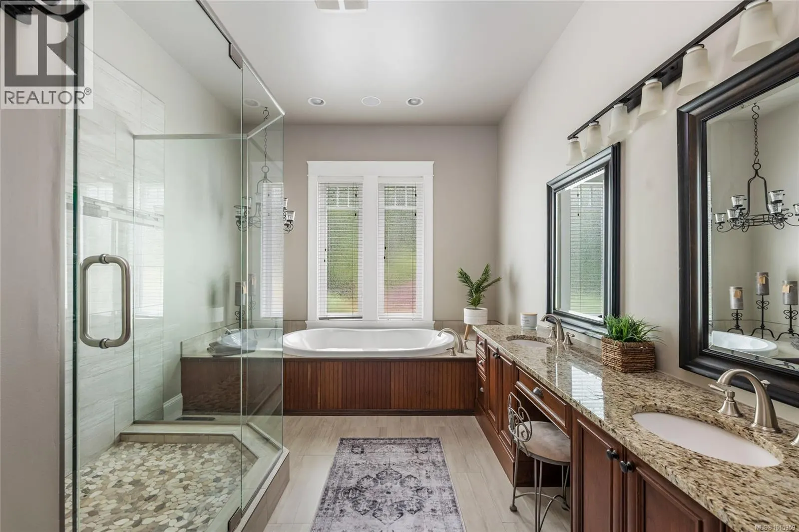 1453 White Pine Terr