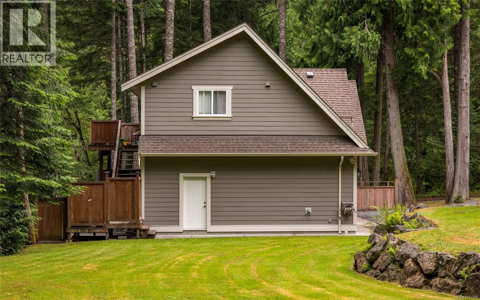 1453 White Pine Terr