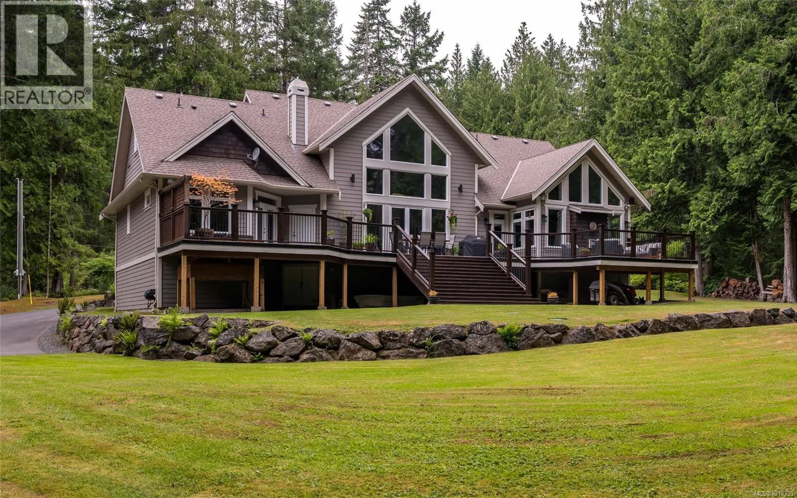 1453 White Pine Terr