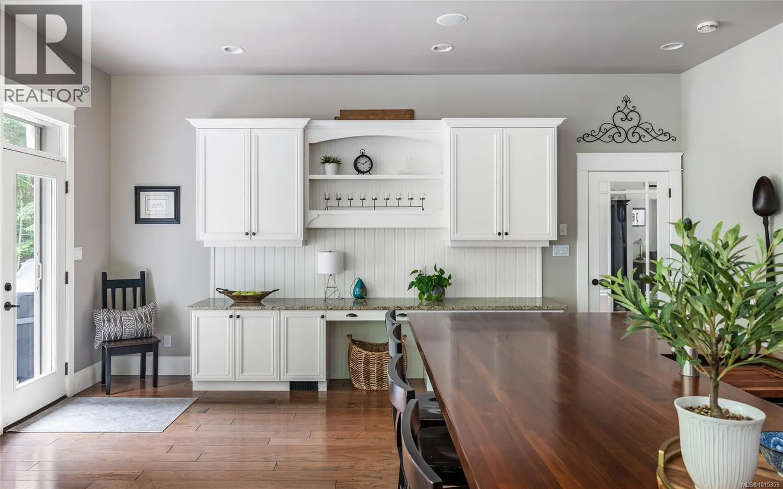 1453 White Pine Terr