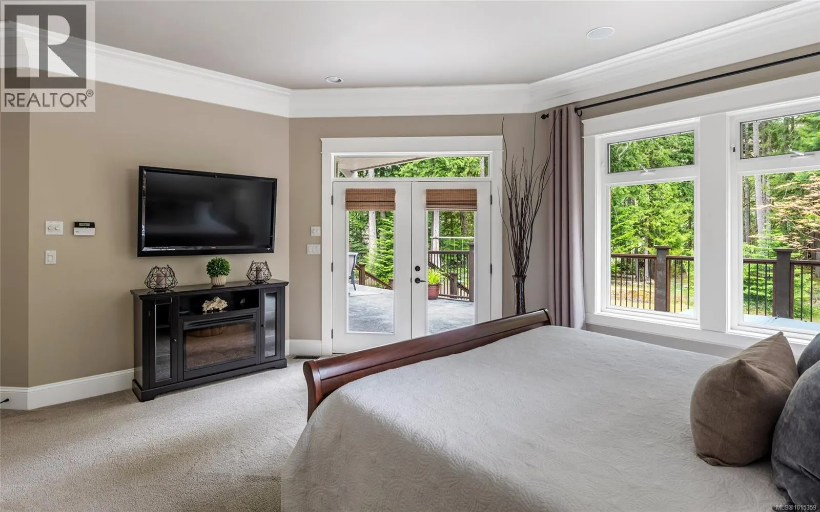 1453 White Pine Terr