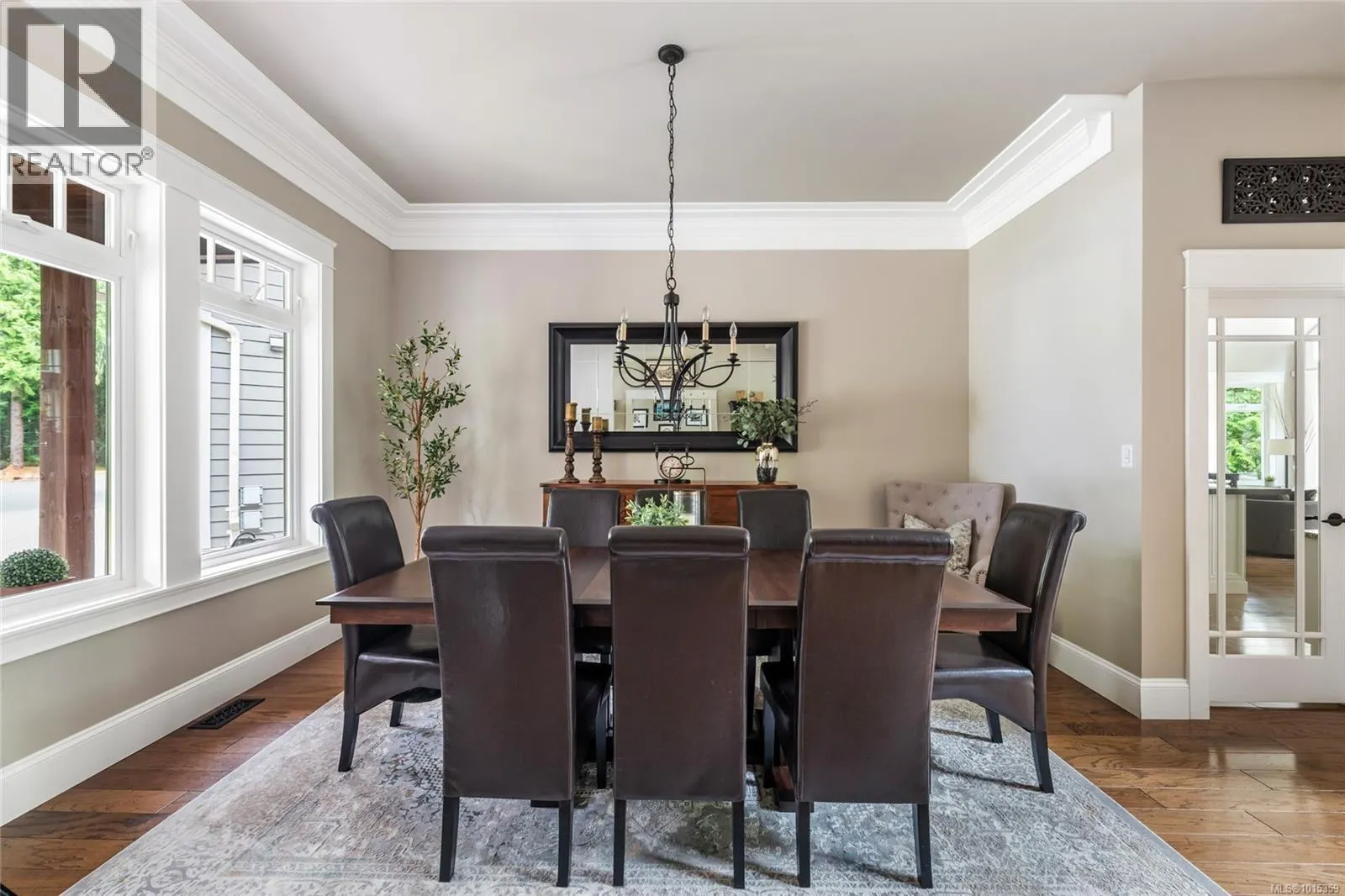 1453 White Pine Terr