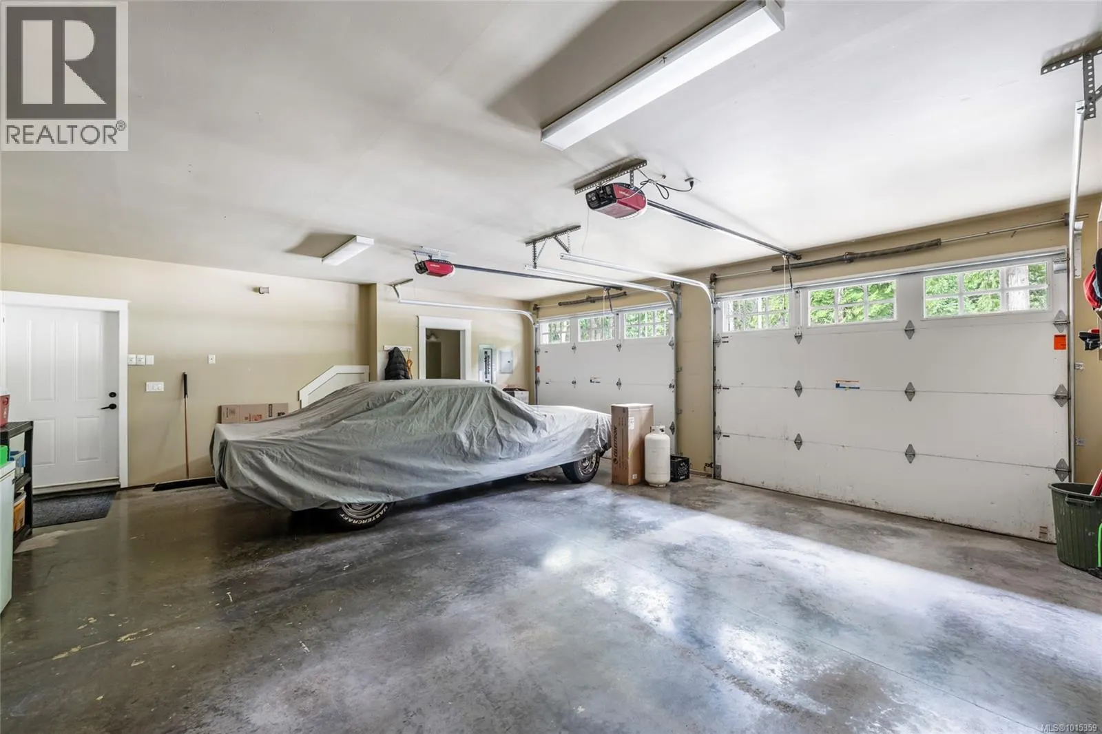 1453 White Pine Terr