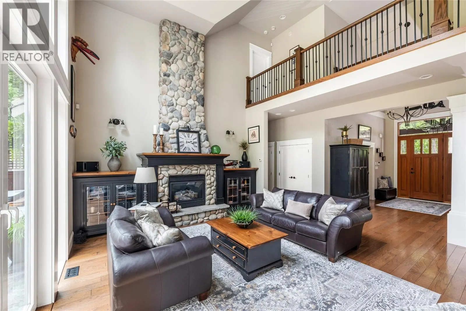 1453 White Pine Terr