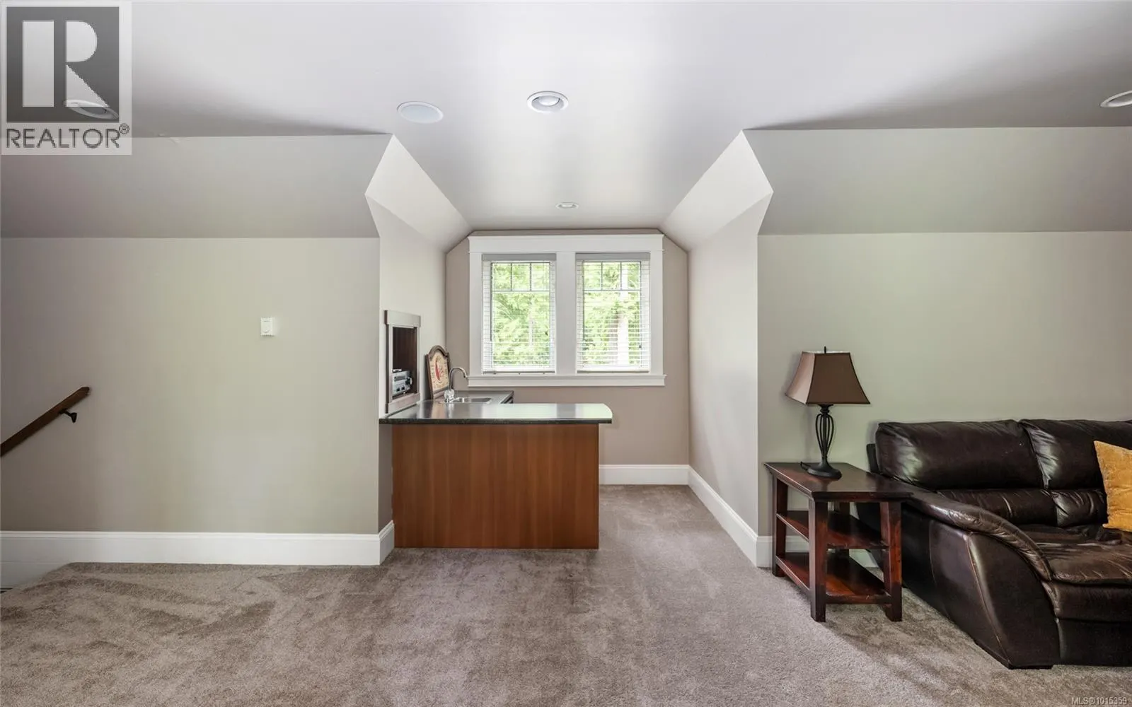 1453 White Pine Terr