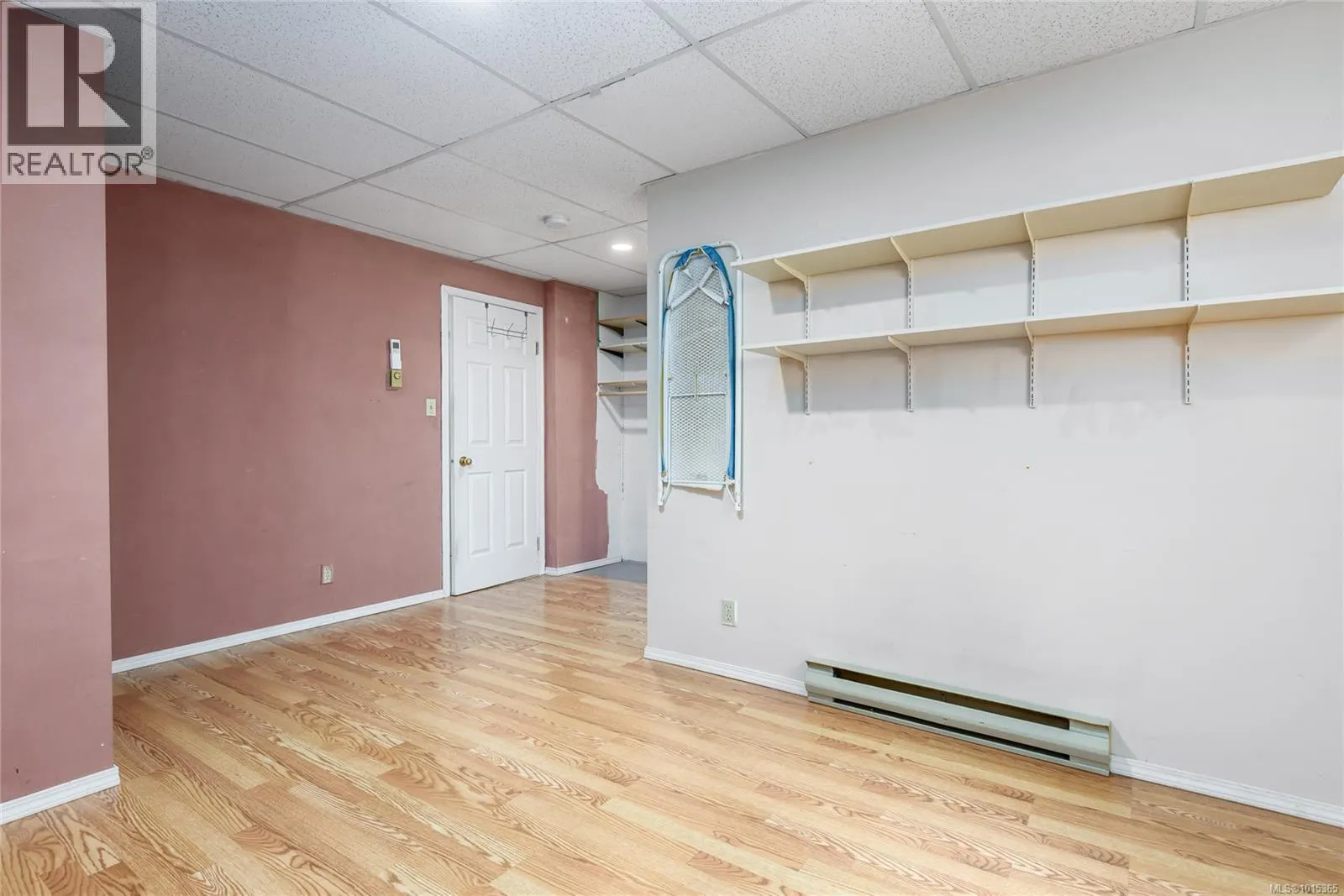 1520 Embleton Cres
