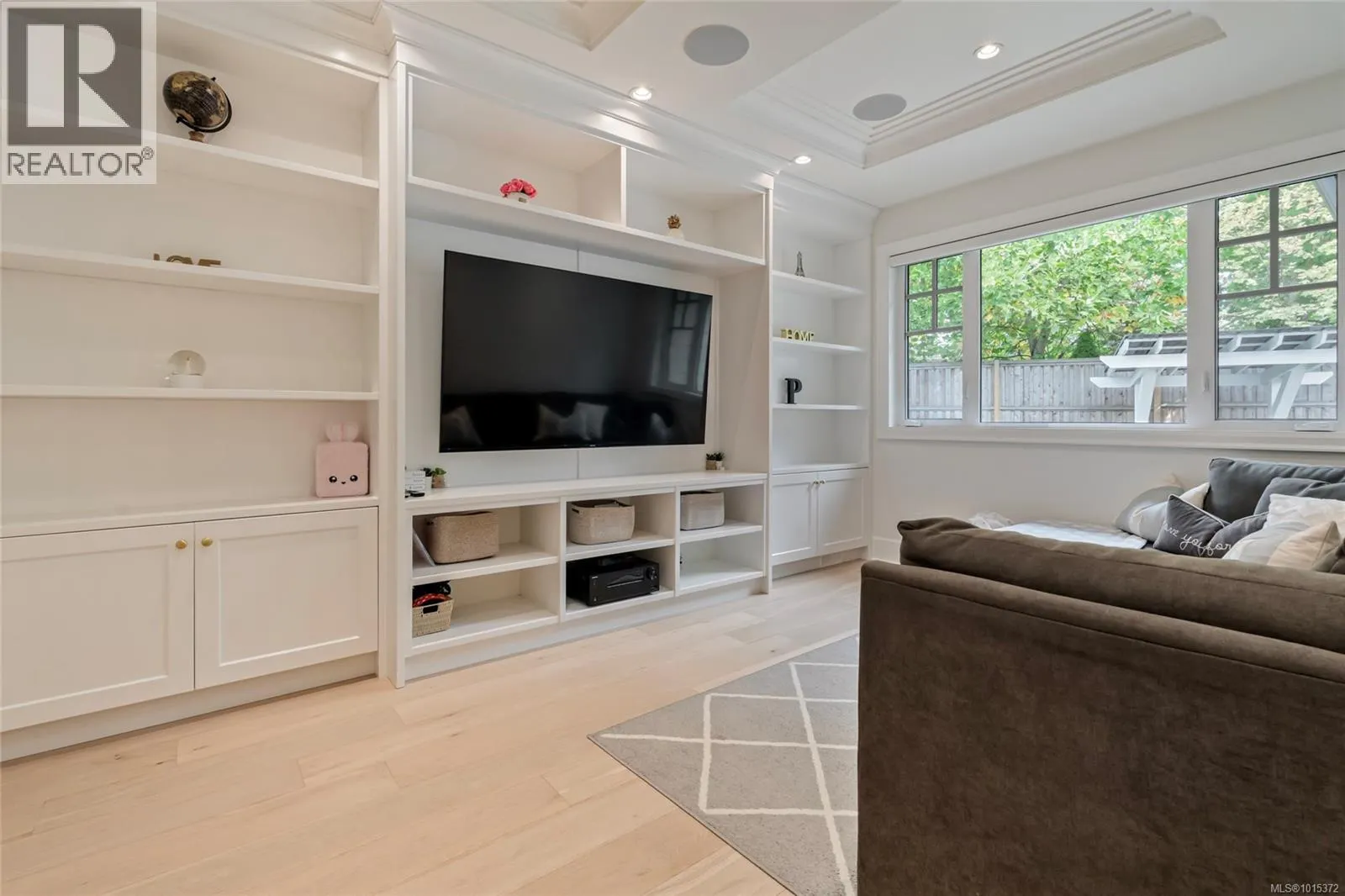 4829 Cordova Bay Rd